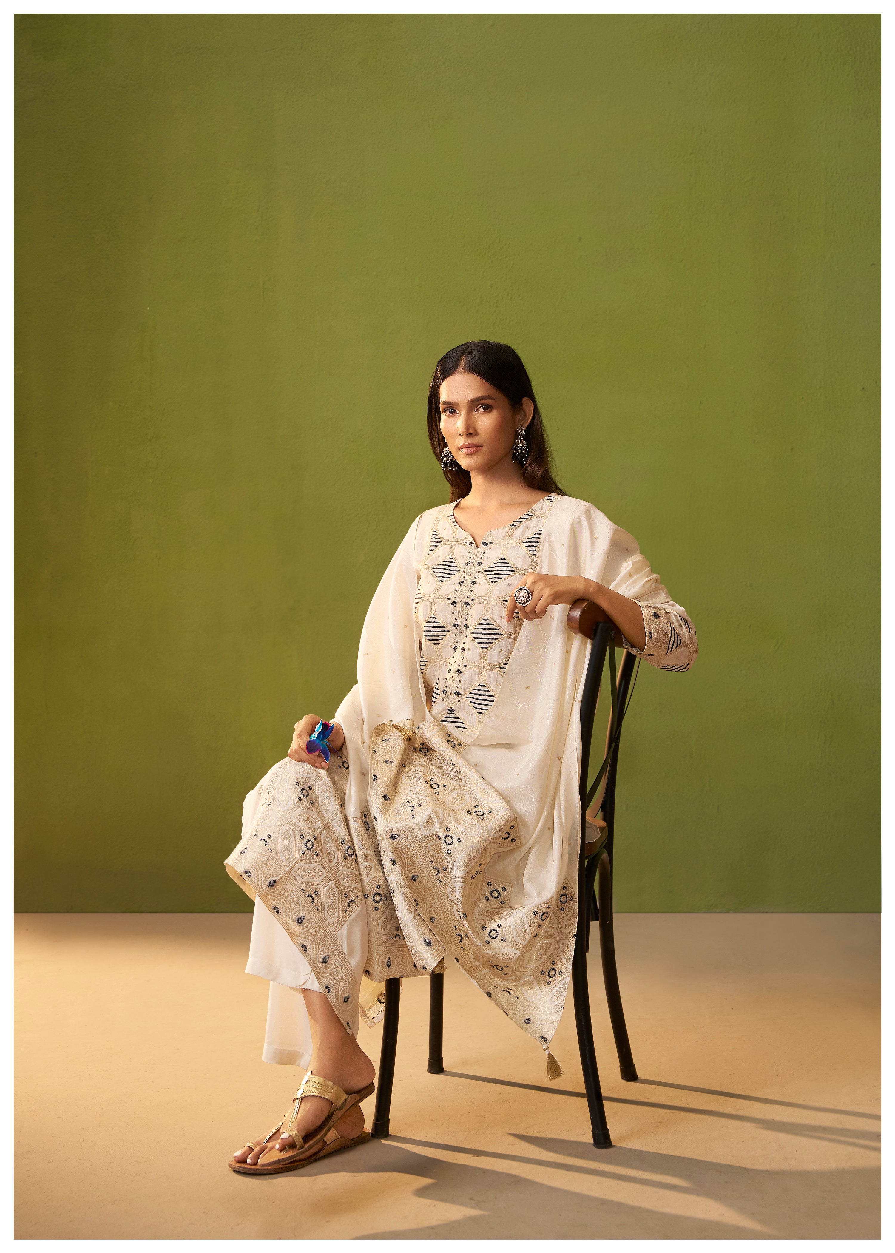 Russian Jacquard Set