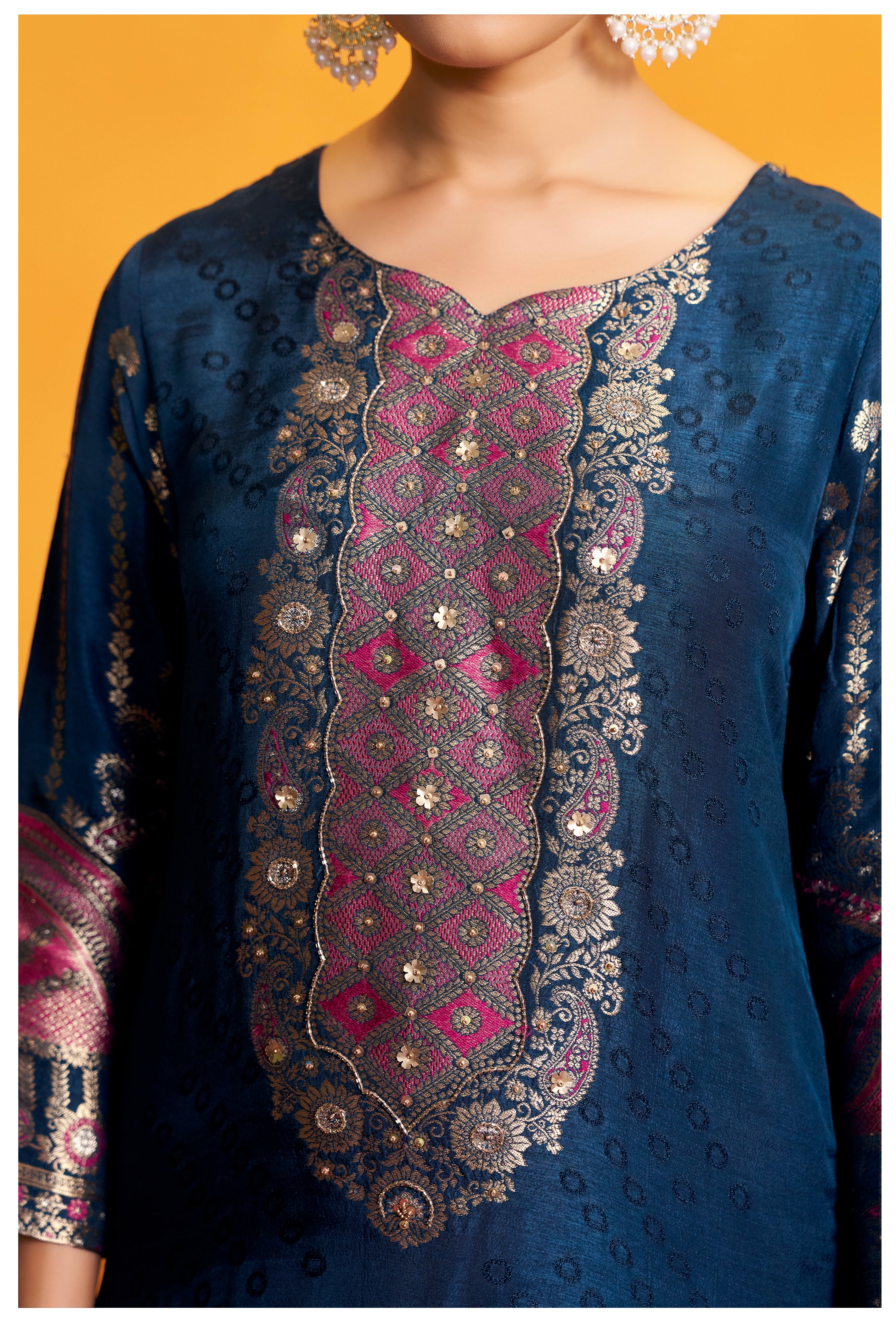 Russian Jacquard Set