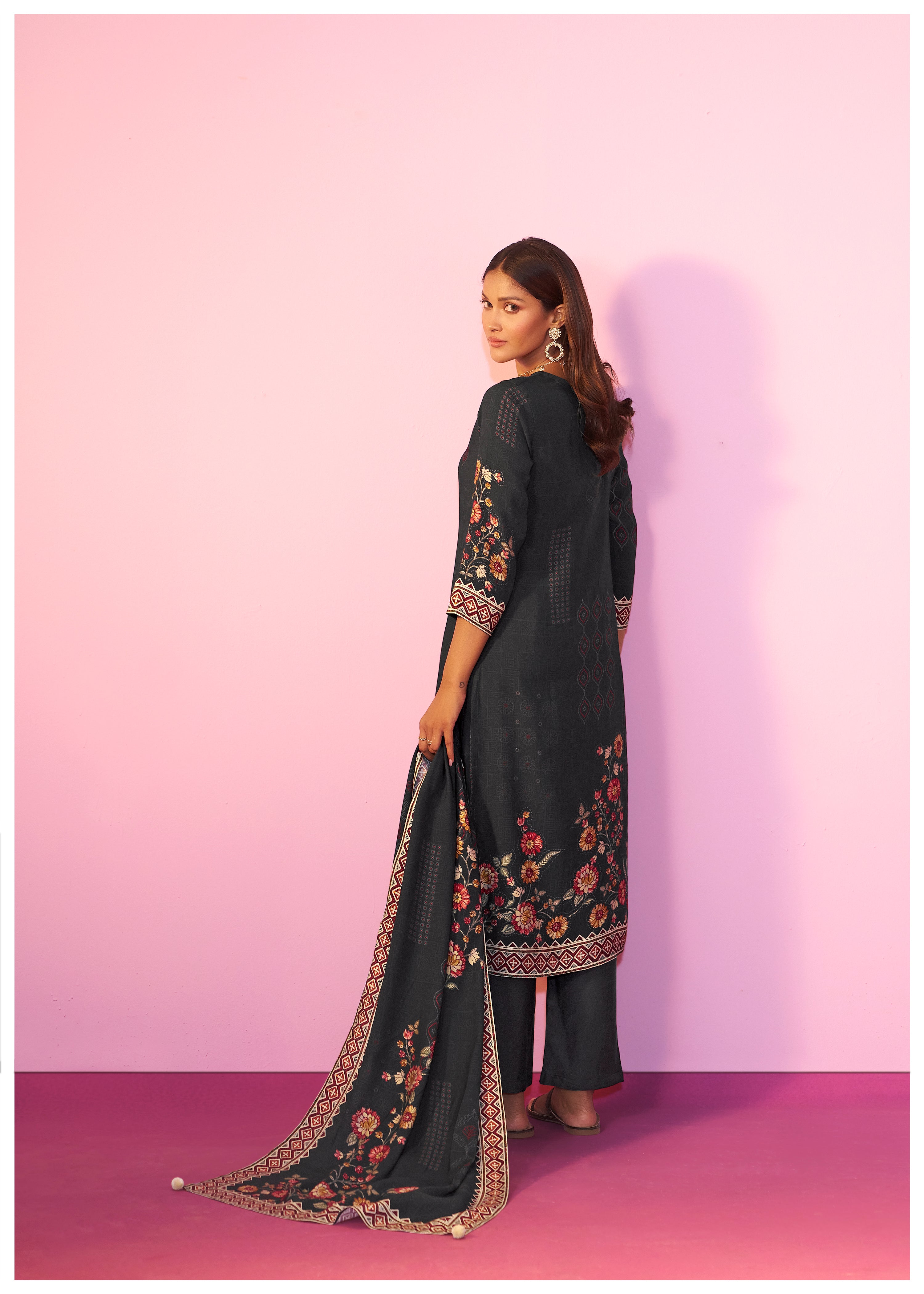 Viscose digital print Kurta Set with Intricate Embroidery