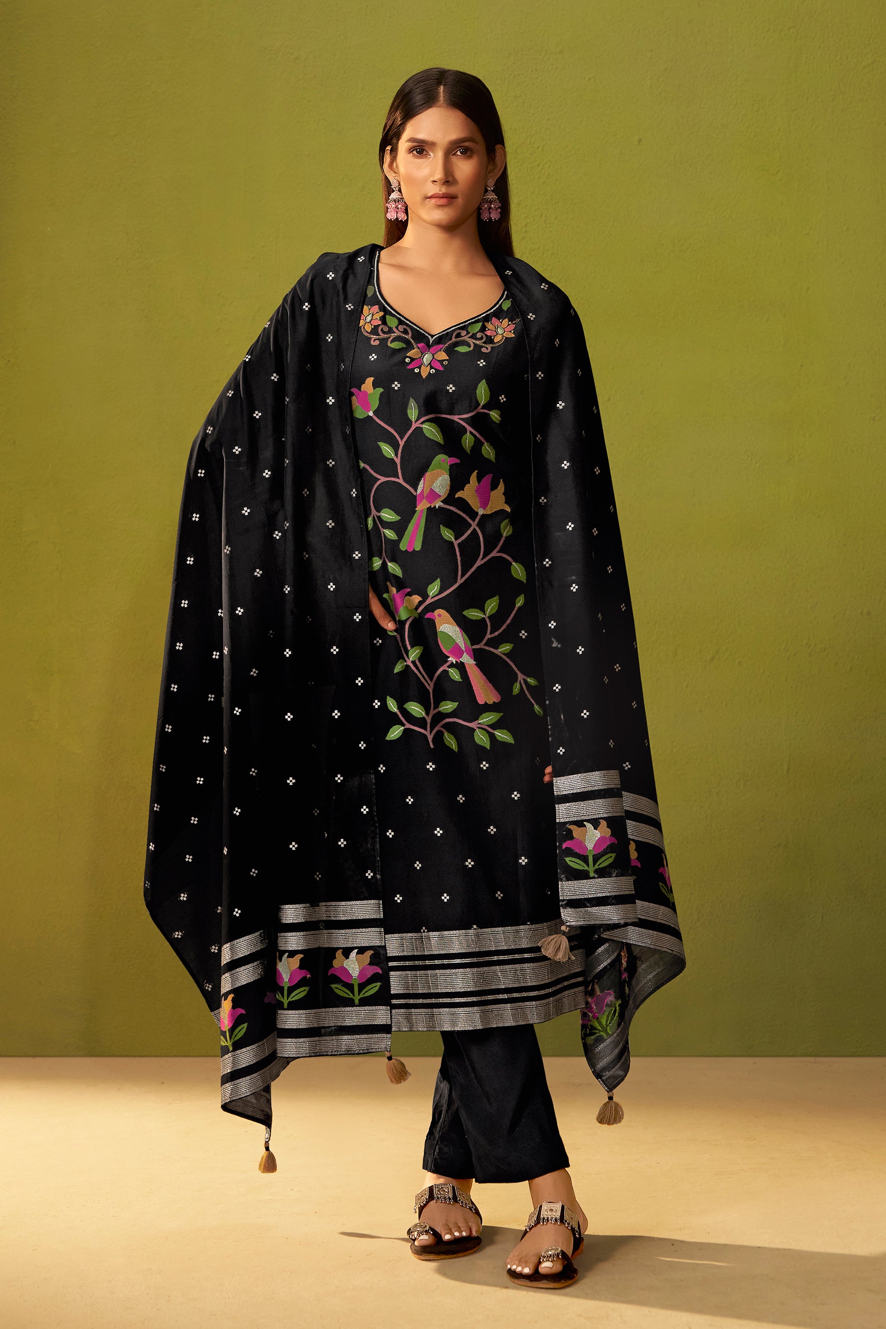 Chanderi Jacquard Set – Black