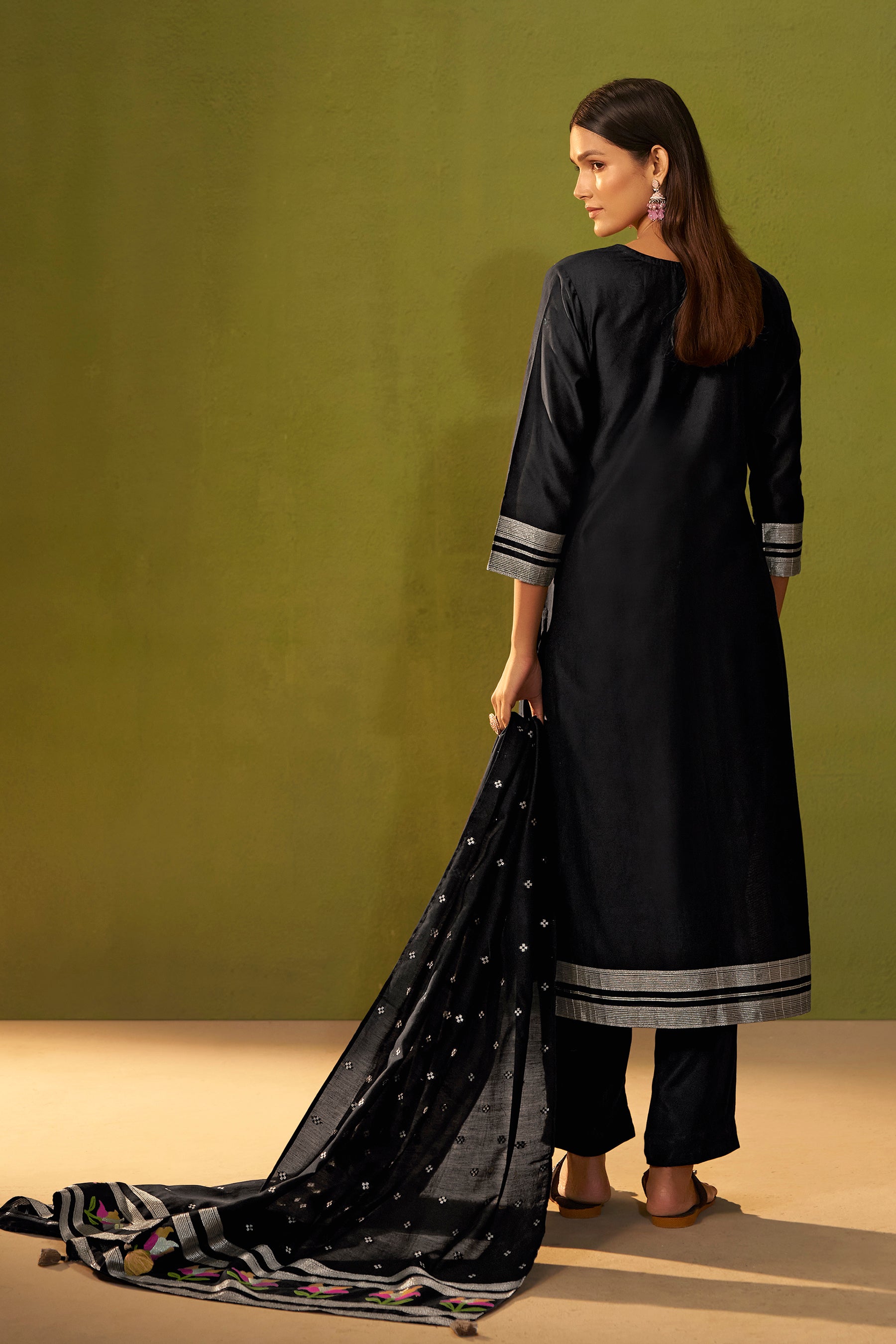 Chanderi Jacquard Set – Black