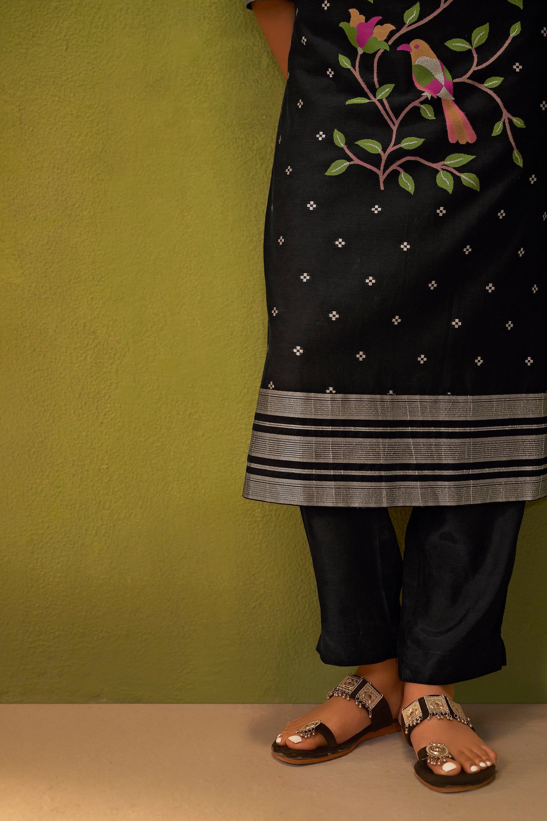 Chanderi Jacquard Set – Black