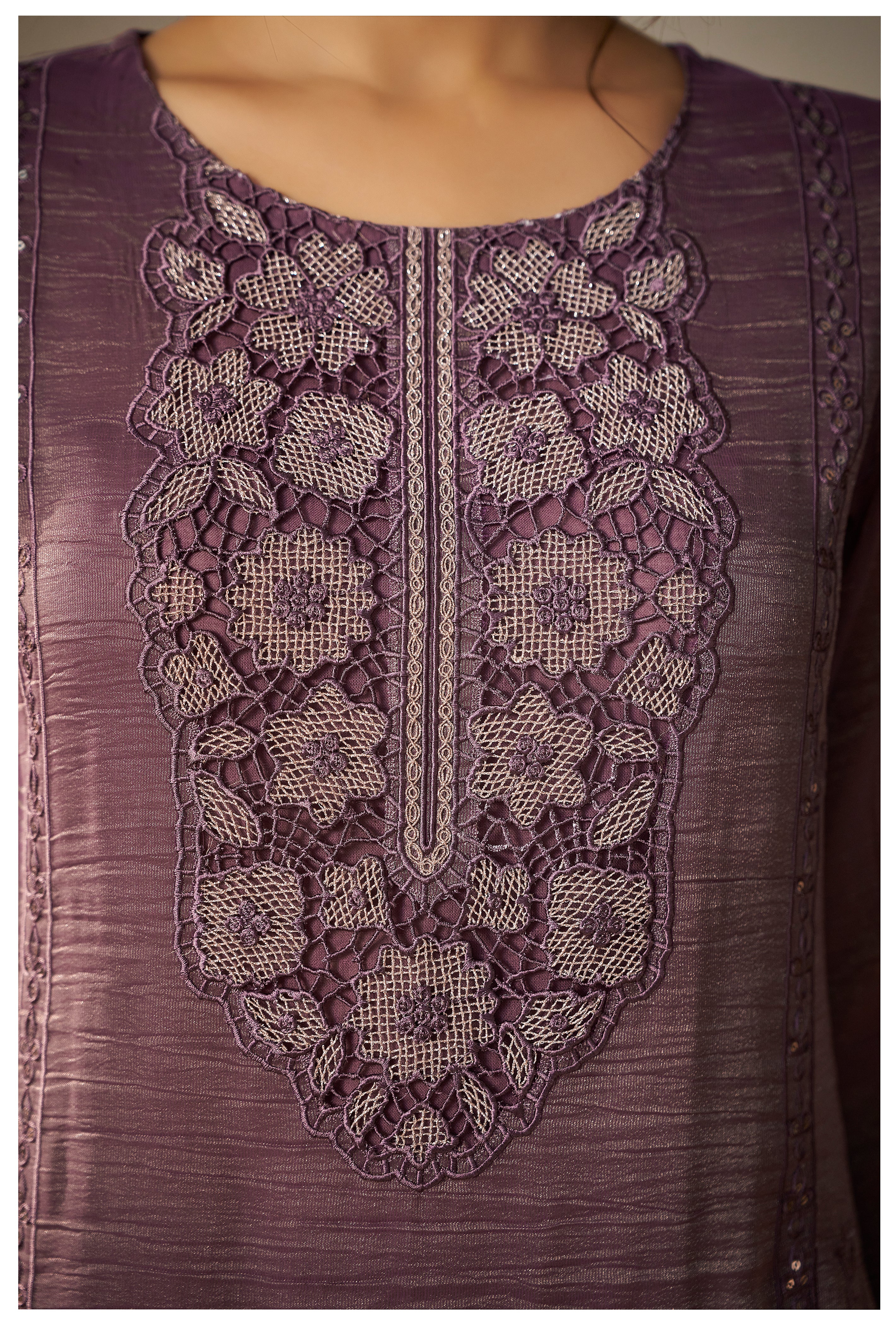 Crush Organza Borer Embroidery Set