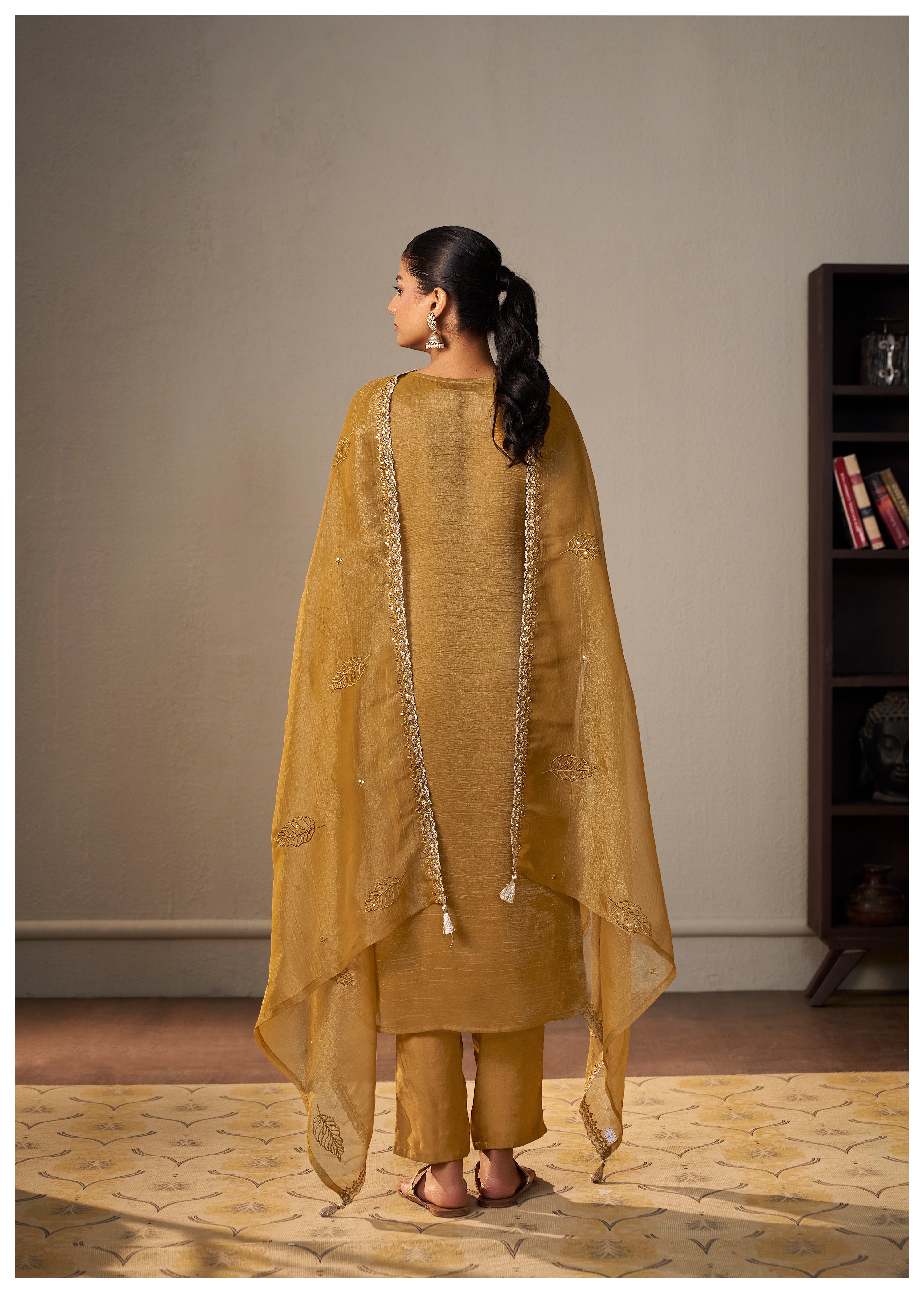 Crush Organza Borer Embroidery Set