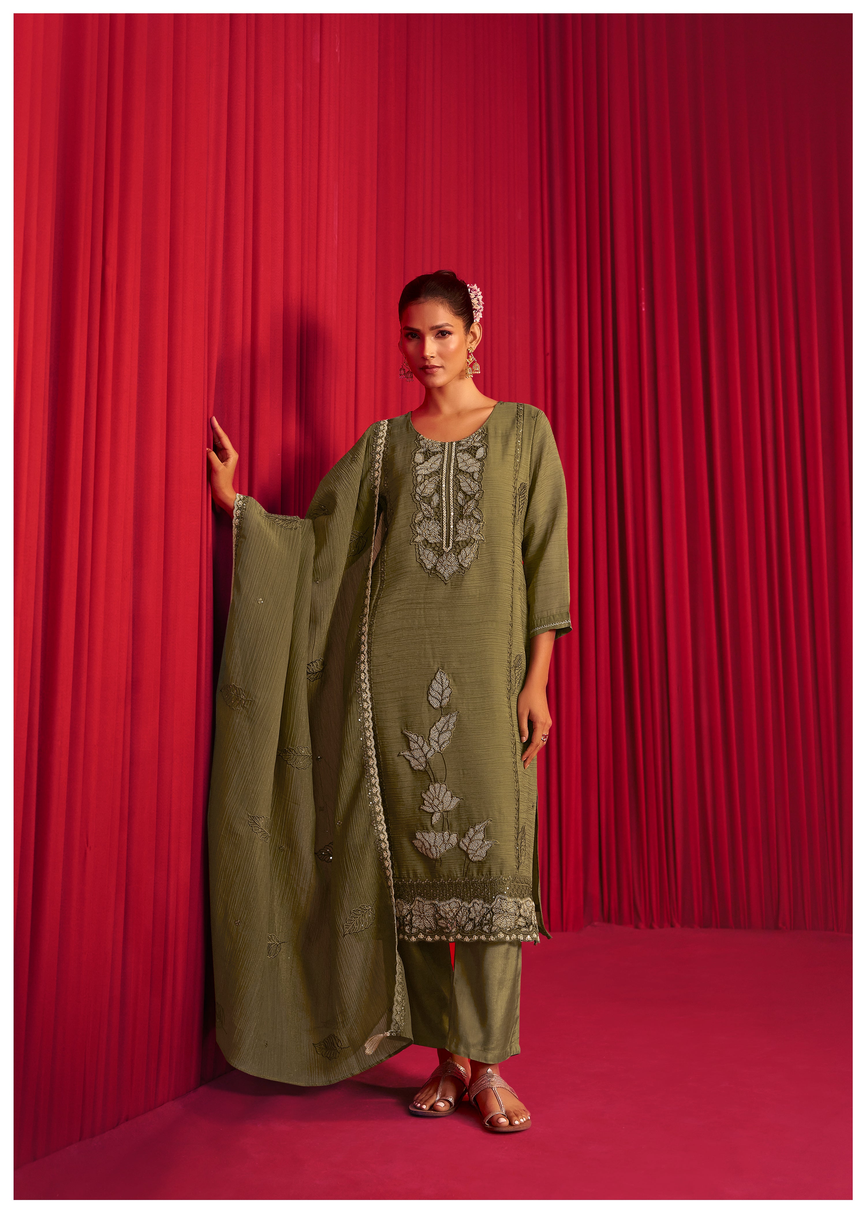 Green Crush Organza Borer Embroidery Set