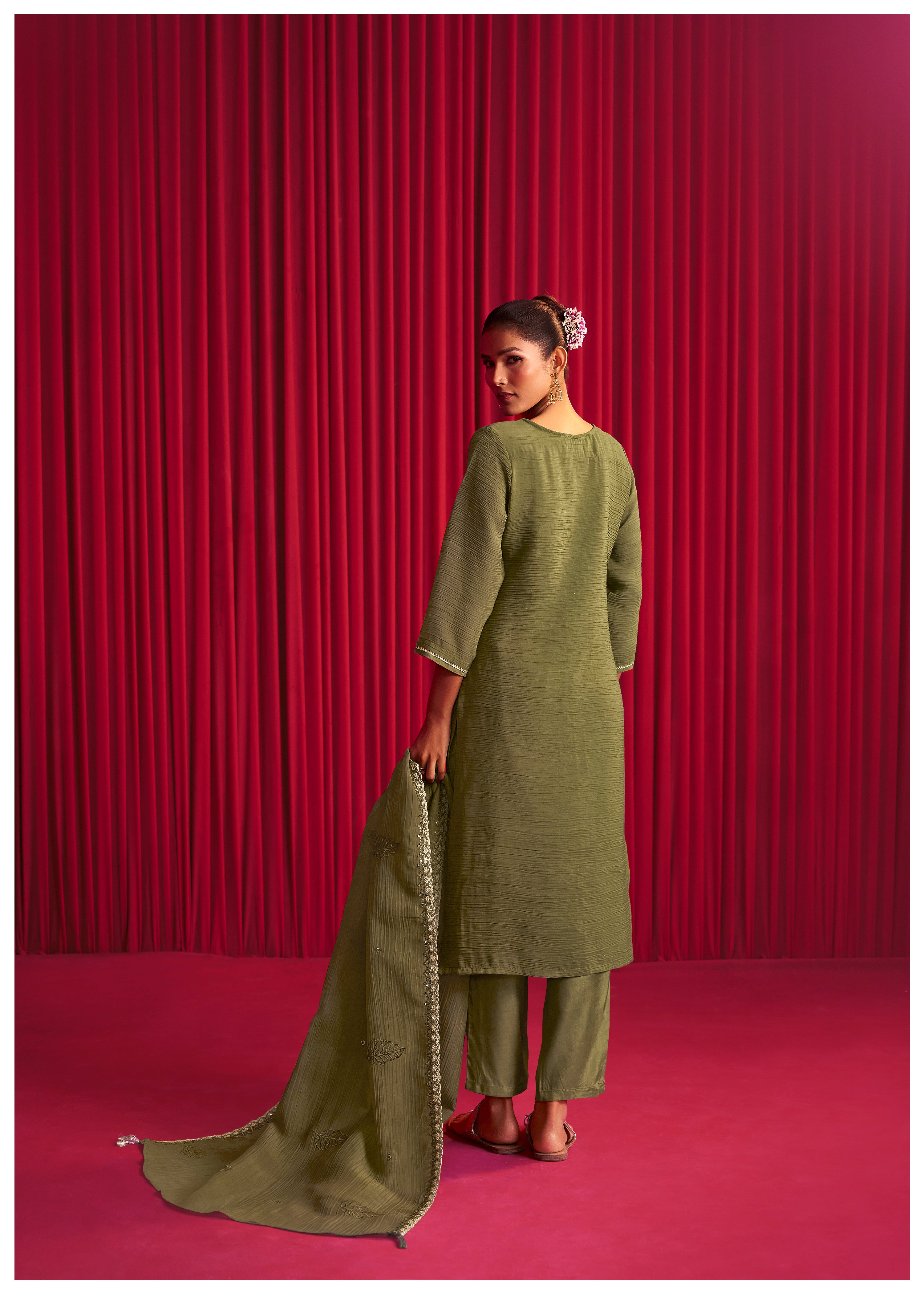 Green Crush Organza Borer Embroidery Set