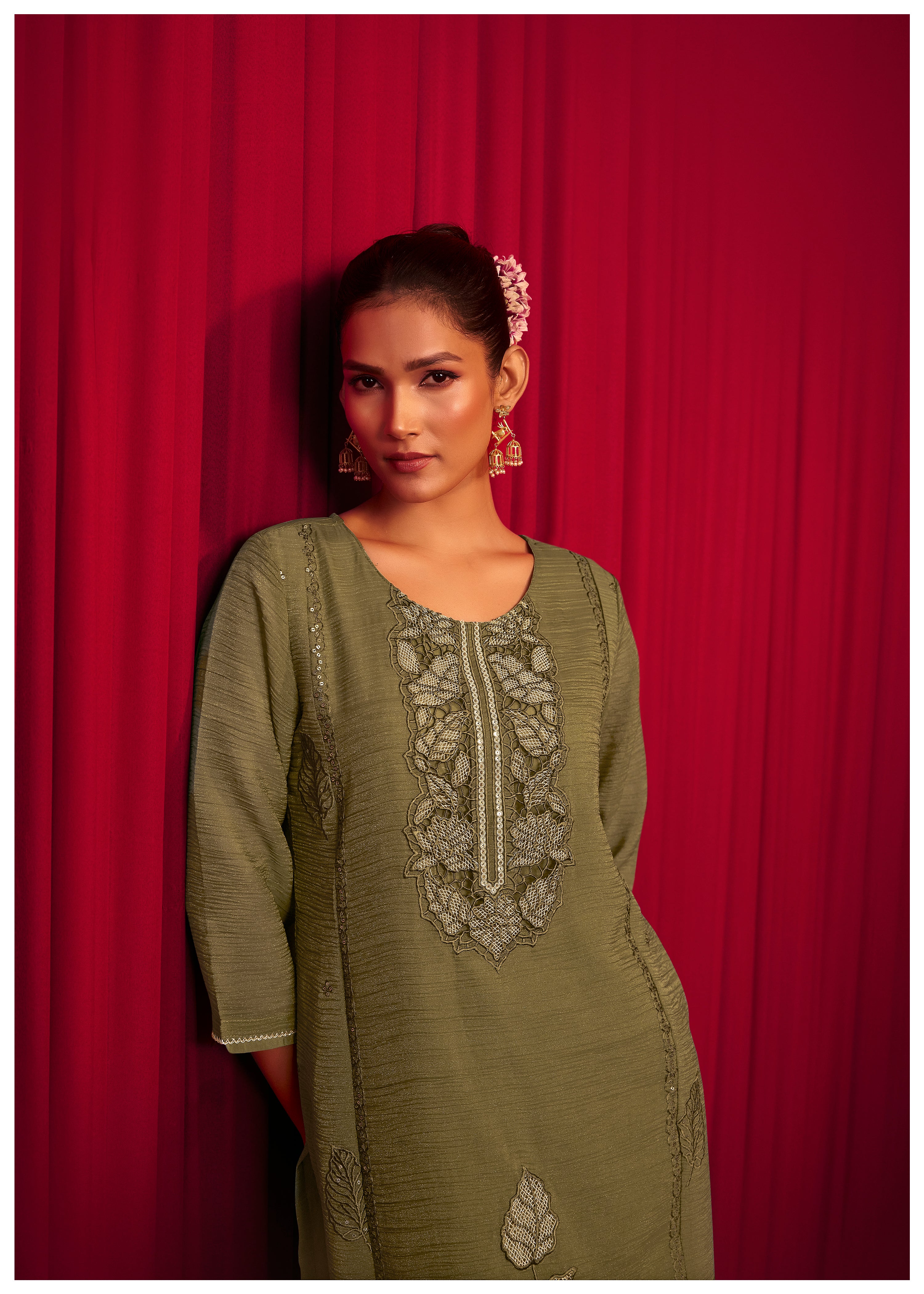 Green Crush Organza Borer Embroidery Set