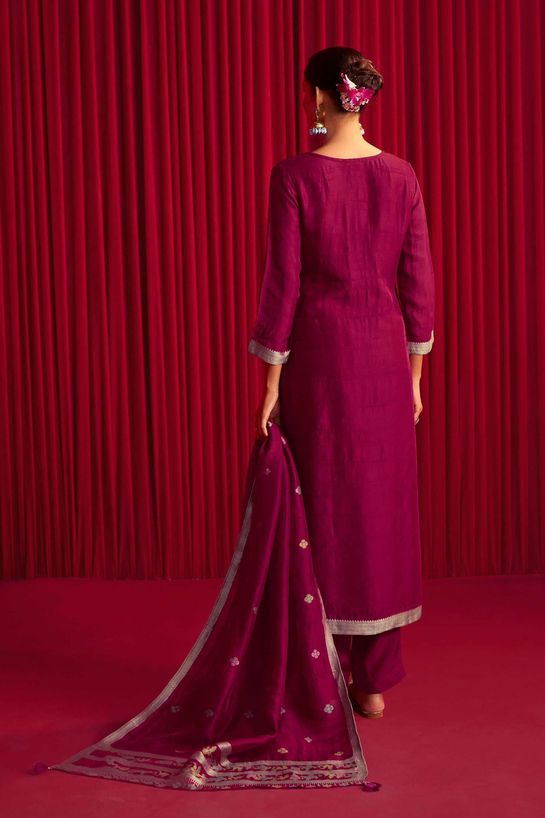 Bhagalpuri Silk Jacquard Set (Handwork)