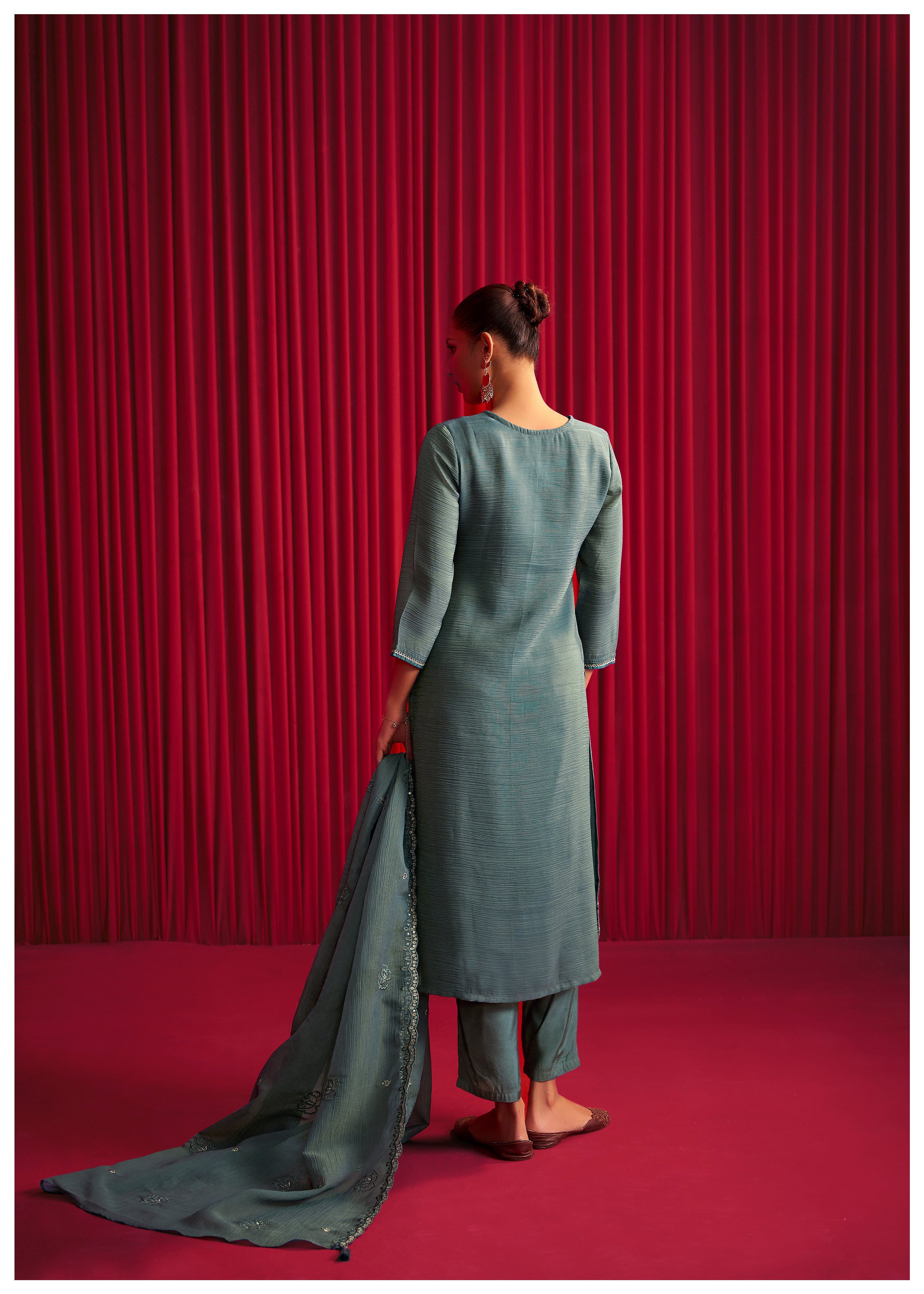 Crush Organza Borer Embroidery Set