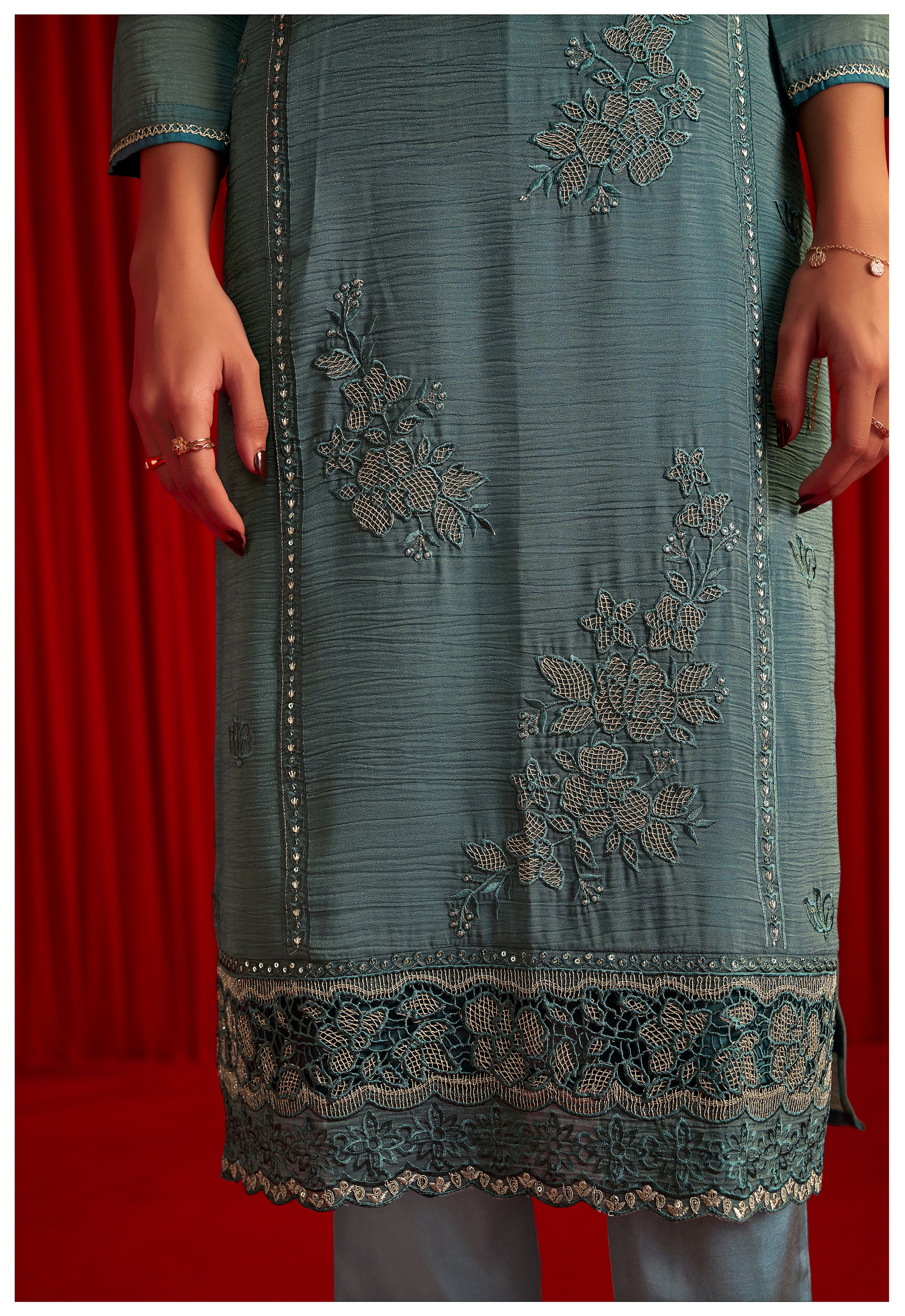 Crush Organza Borer Embroidery Set