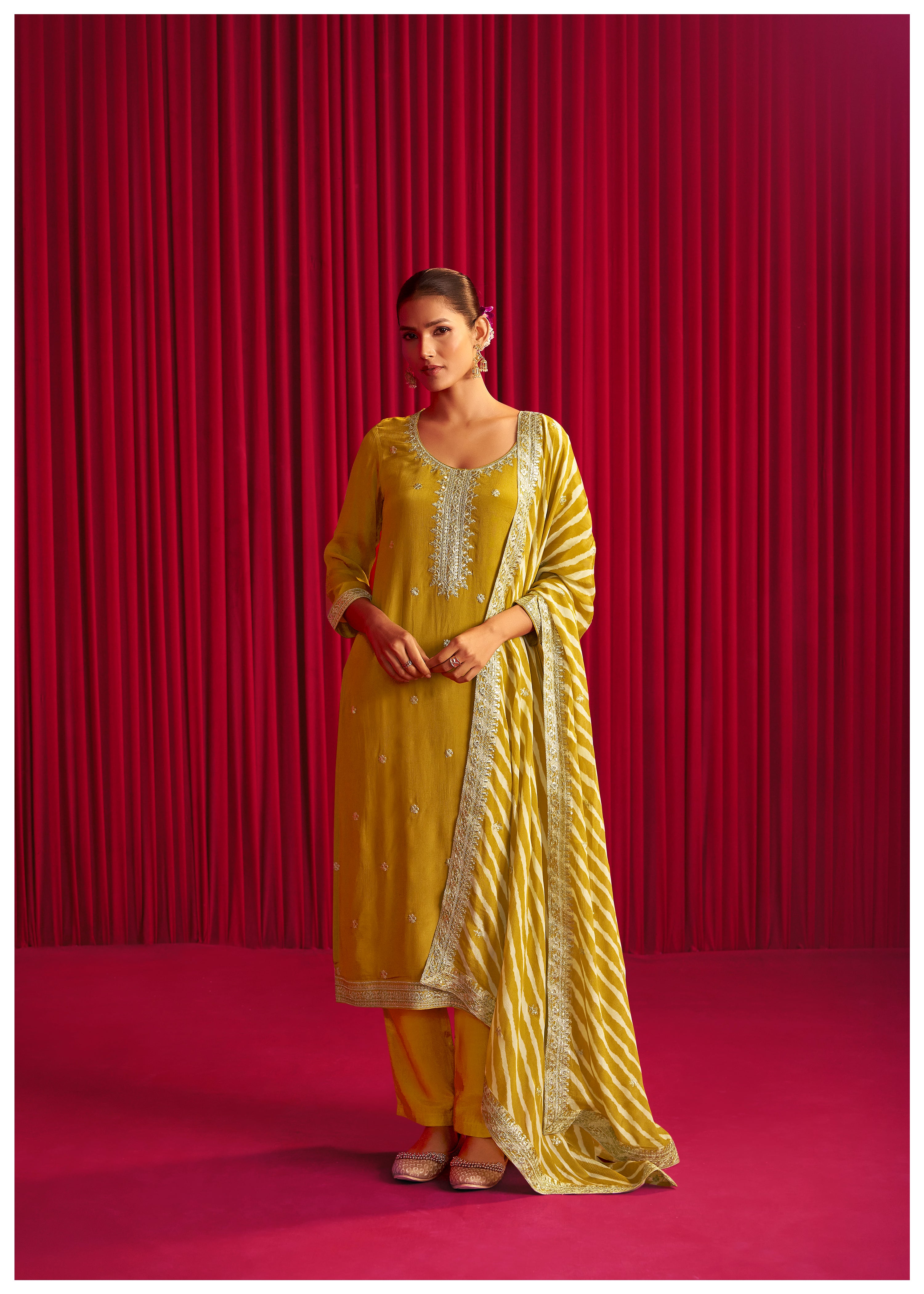 Chinnon Embroidery Set