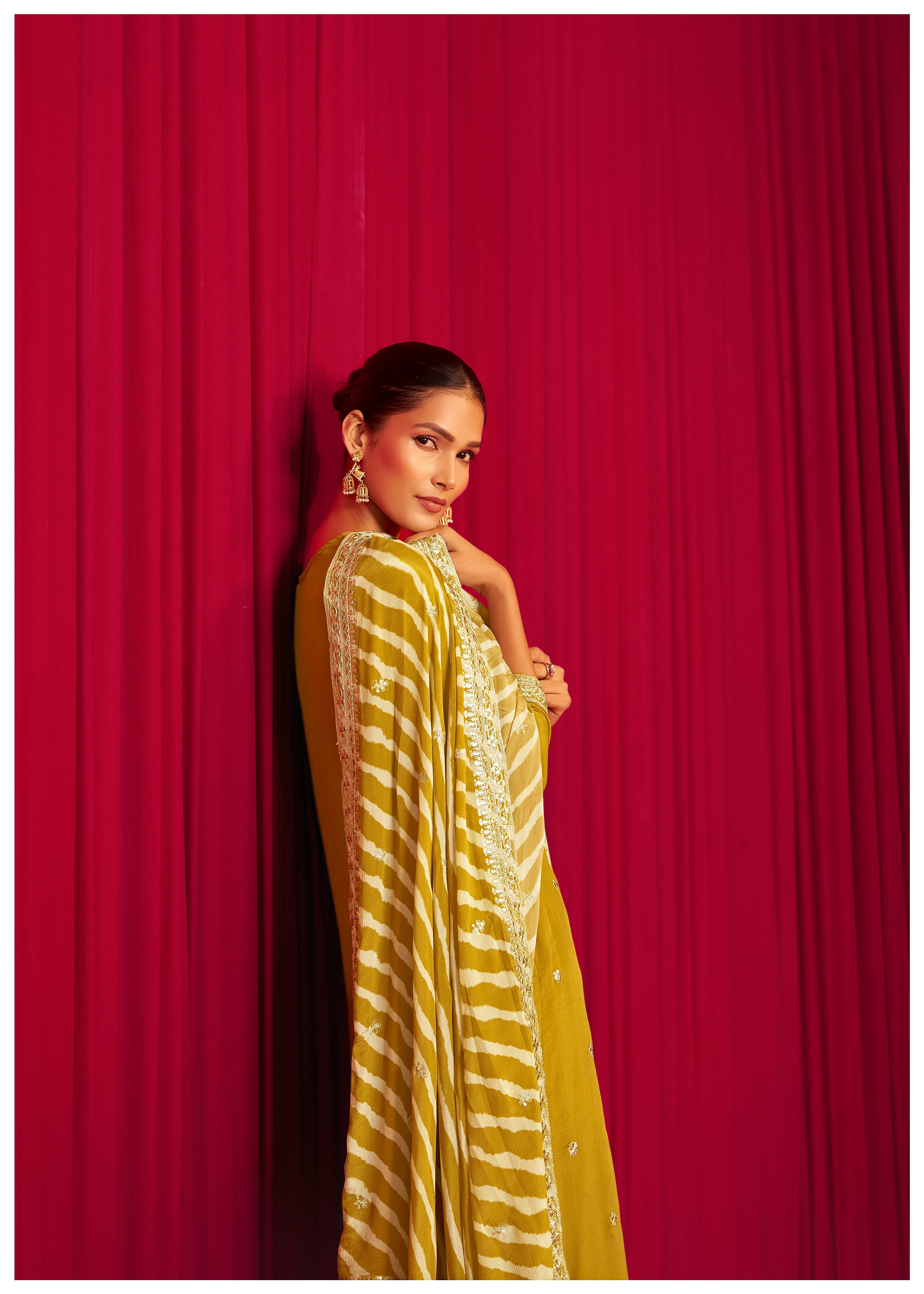 Chinnon Embroidery Set