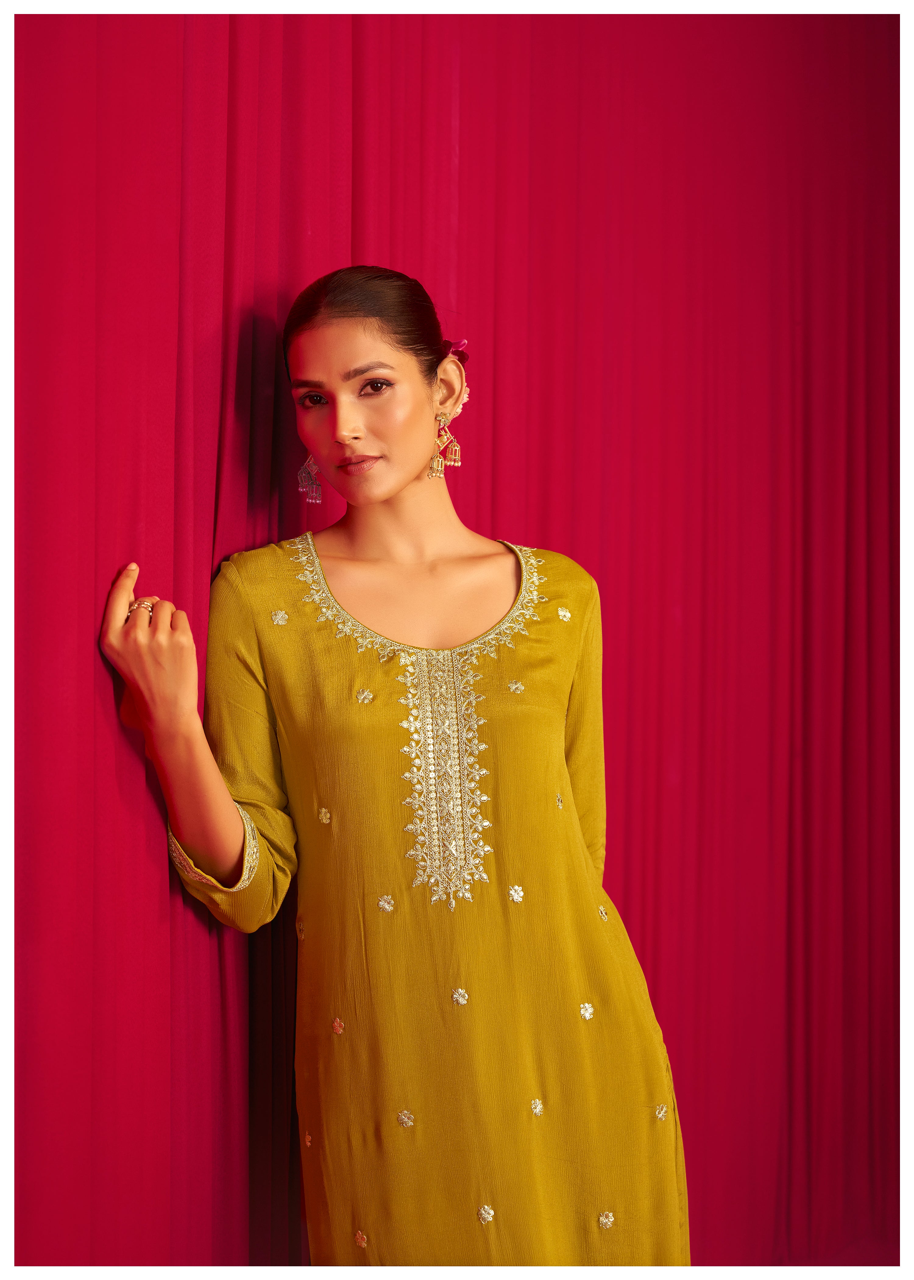 Chinnon Embroidery Set