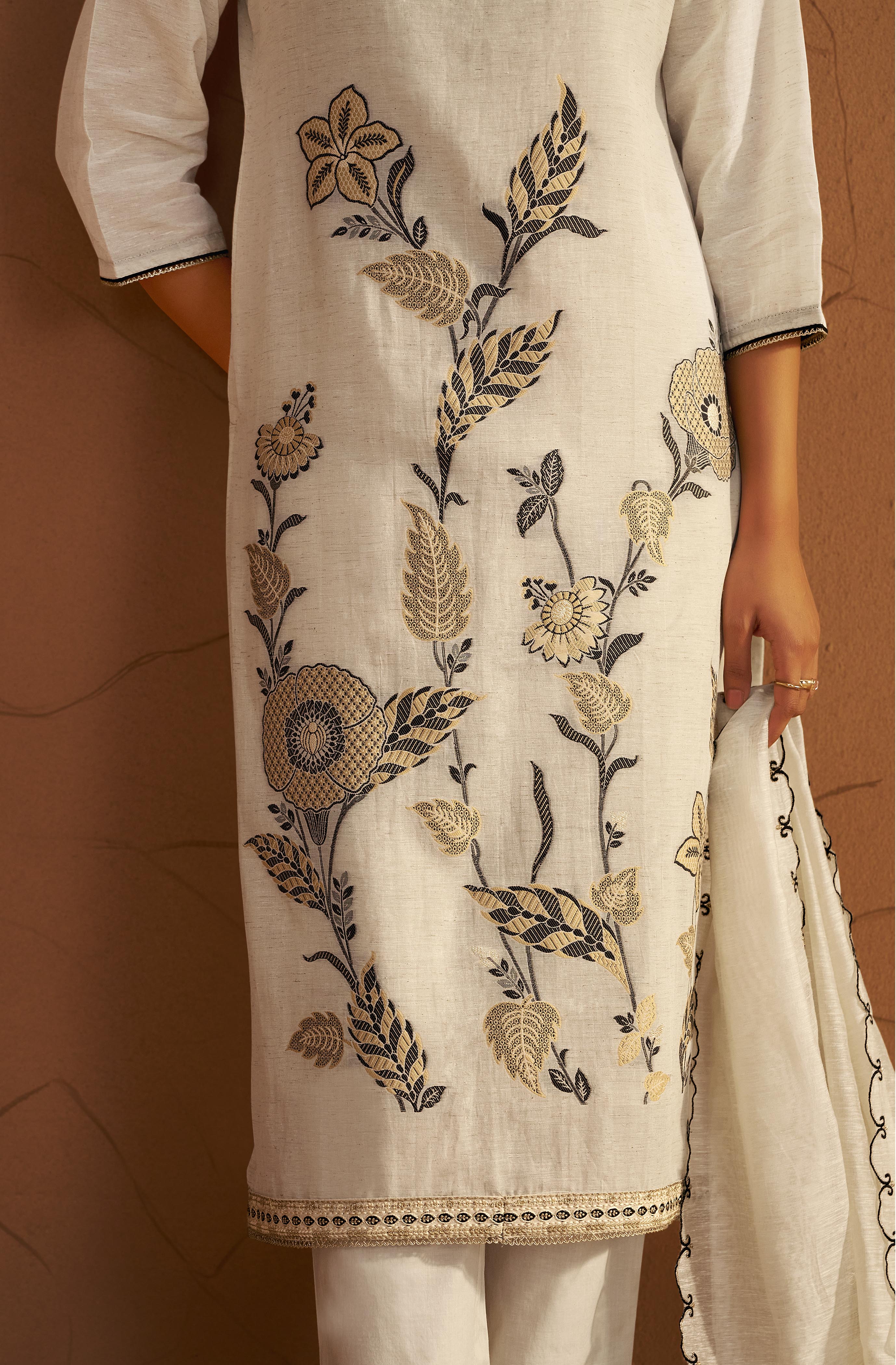 Pale Chambray Linen Cotton Jacquard Kurta Set