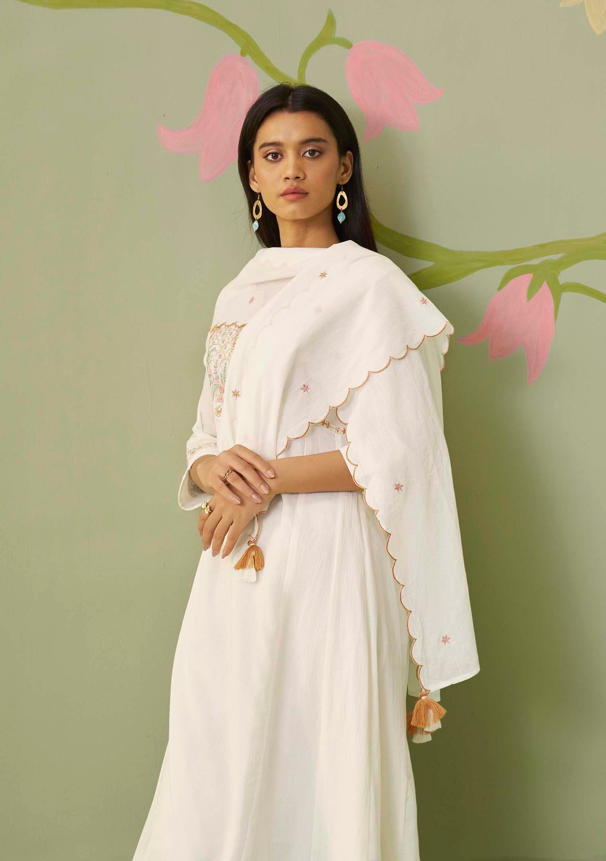 Aarohi Cream Cotton-Crush Embroidered Kurta Set