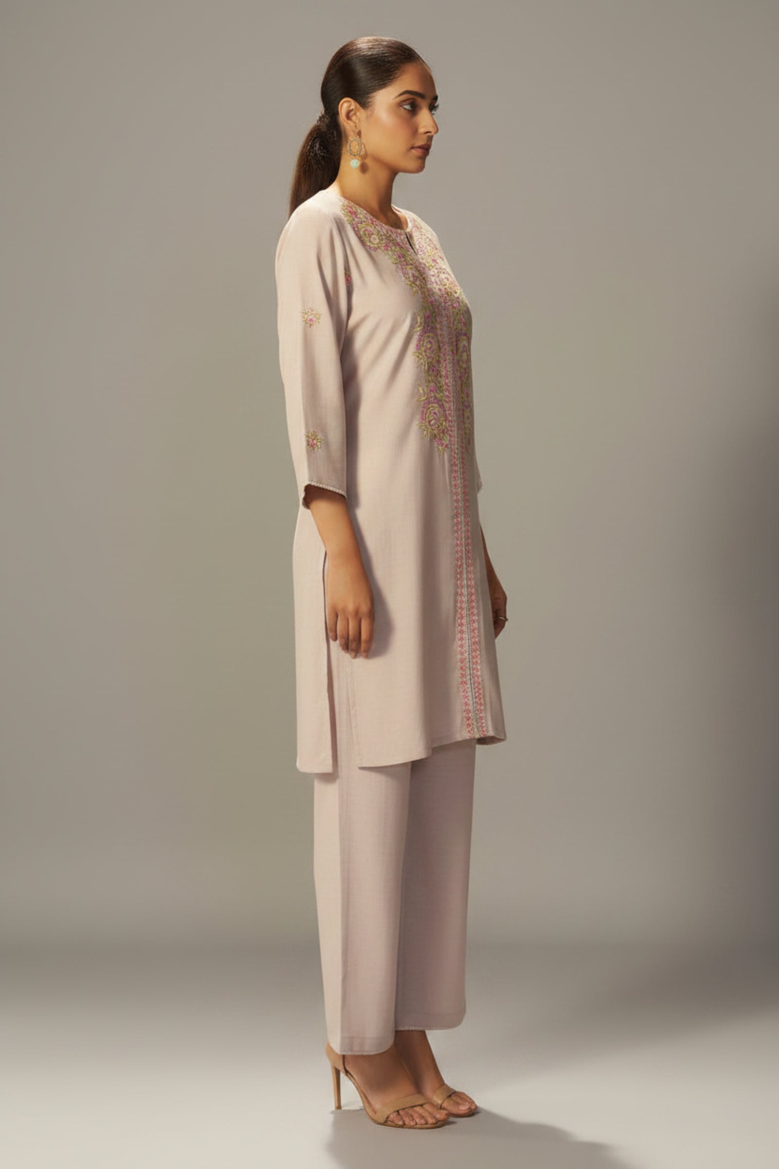 Pale Cream Mul Chanderi Embroidery Co-ord Set