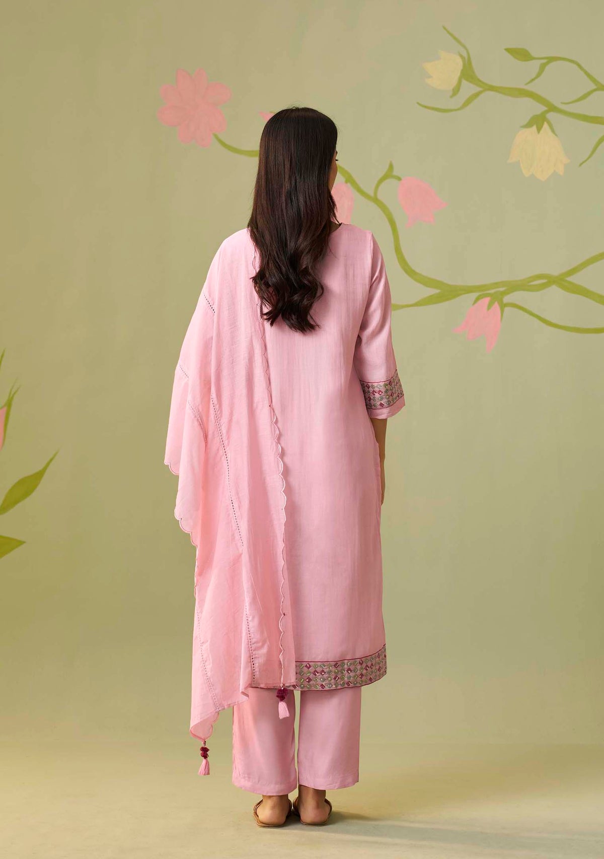 Gulbahar Pink Viscose-Linen Floral Jacquard Kurta Set