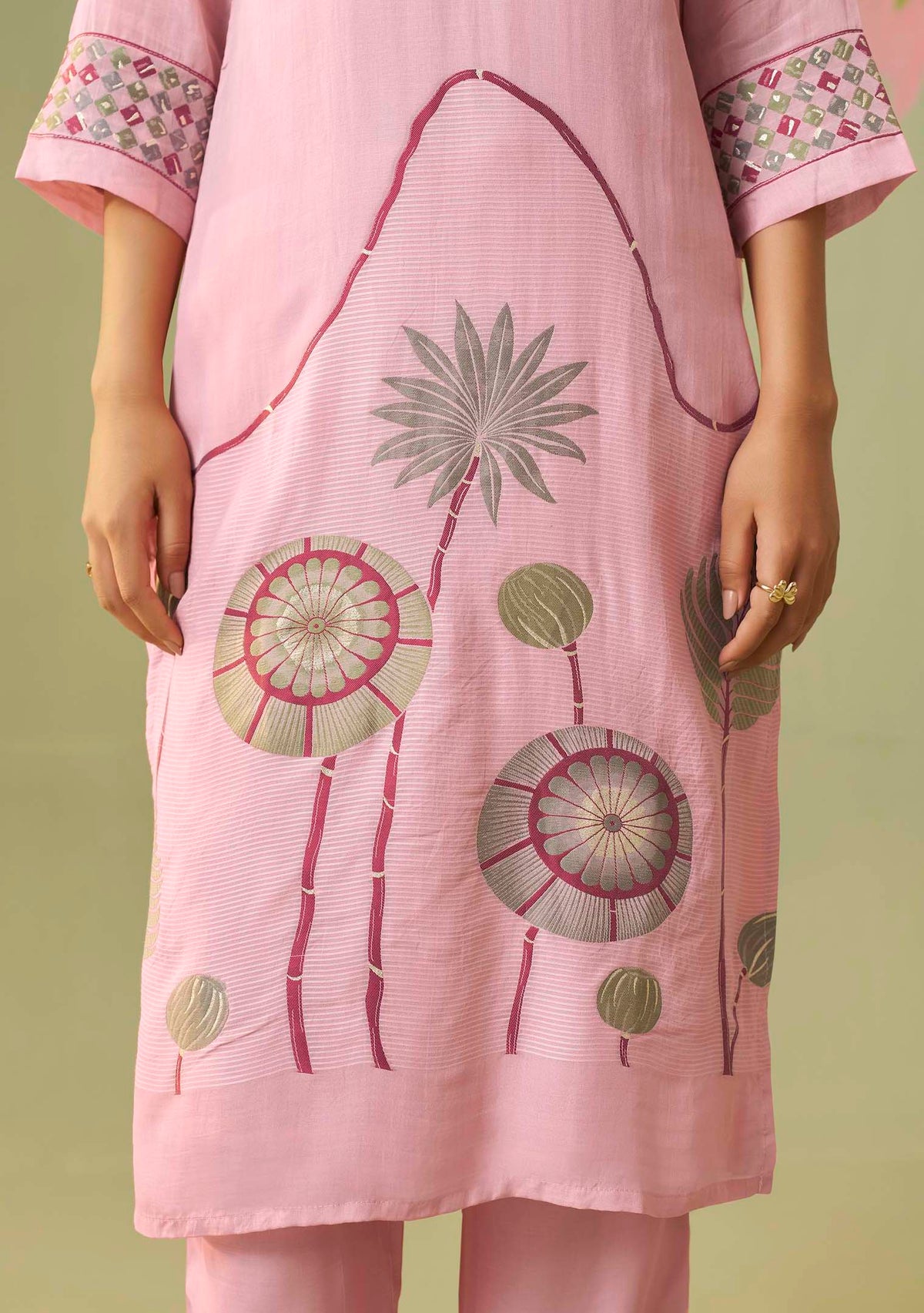 Gulbahar Pink Viscose-Linen Floral Jacquard Kurta Set