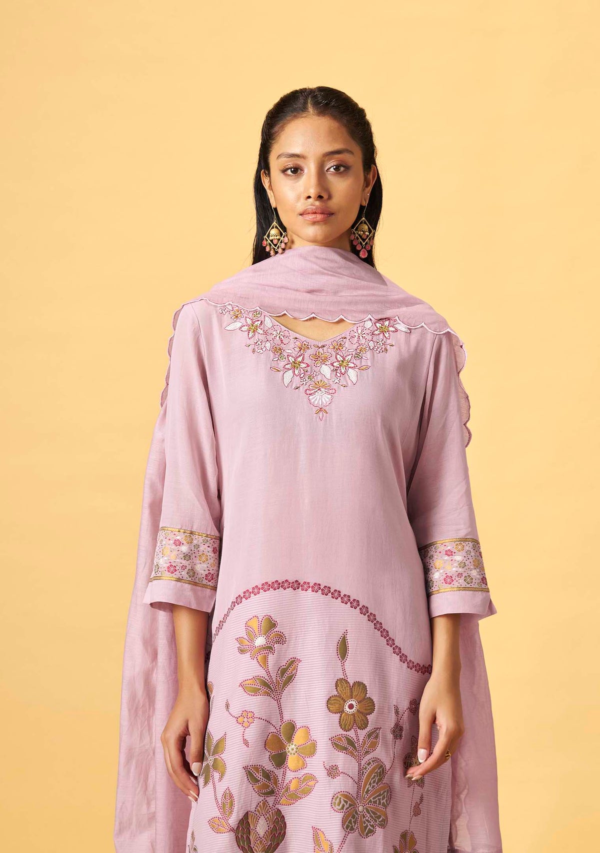 Lavender Linen Jacquard Kurta Set with Embroidered Dupatta
