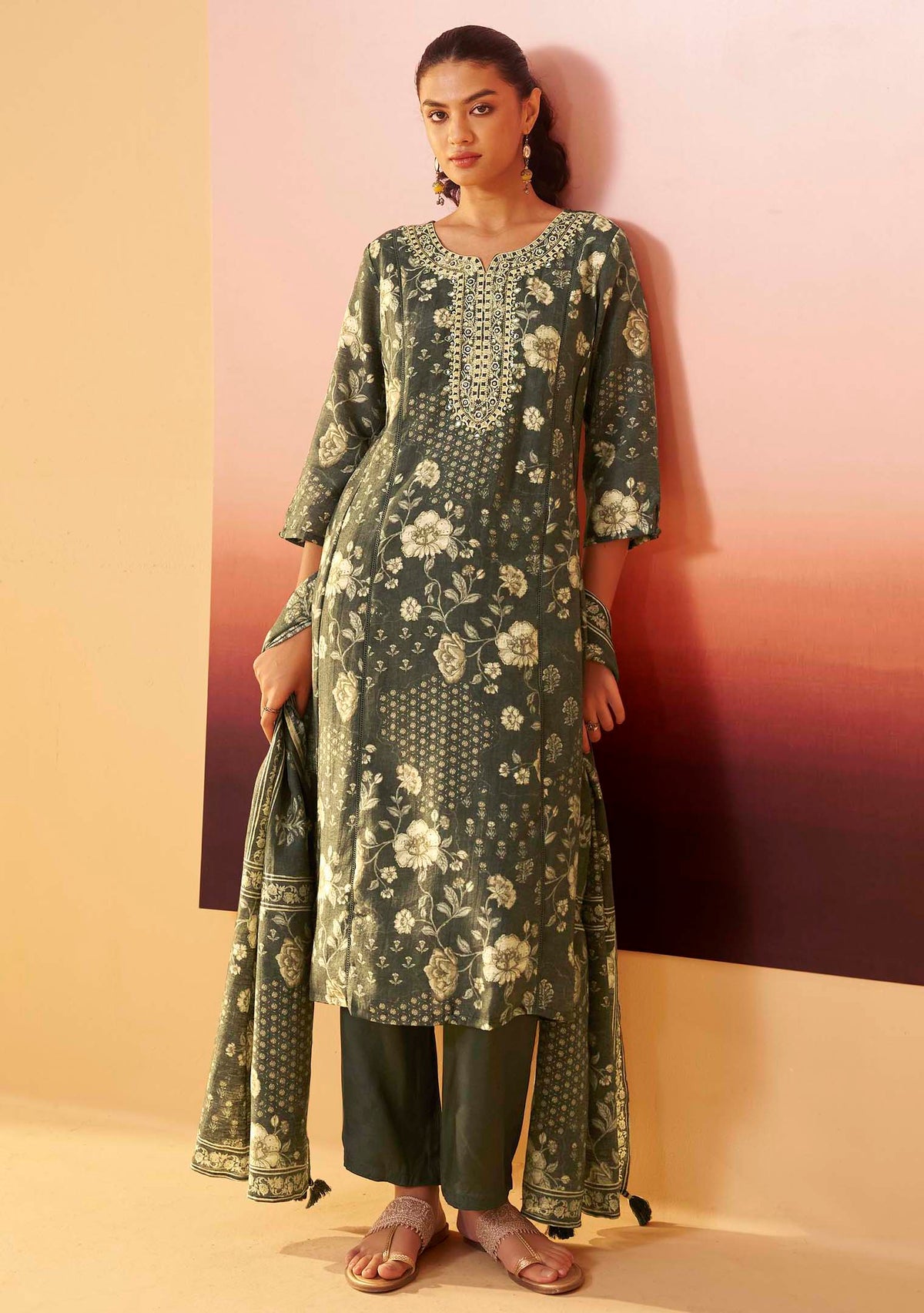 Obsidian Shimmer Linen Embroidered Print Kurta Set