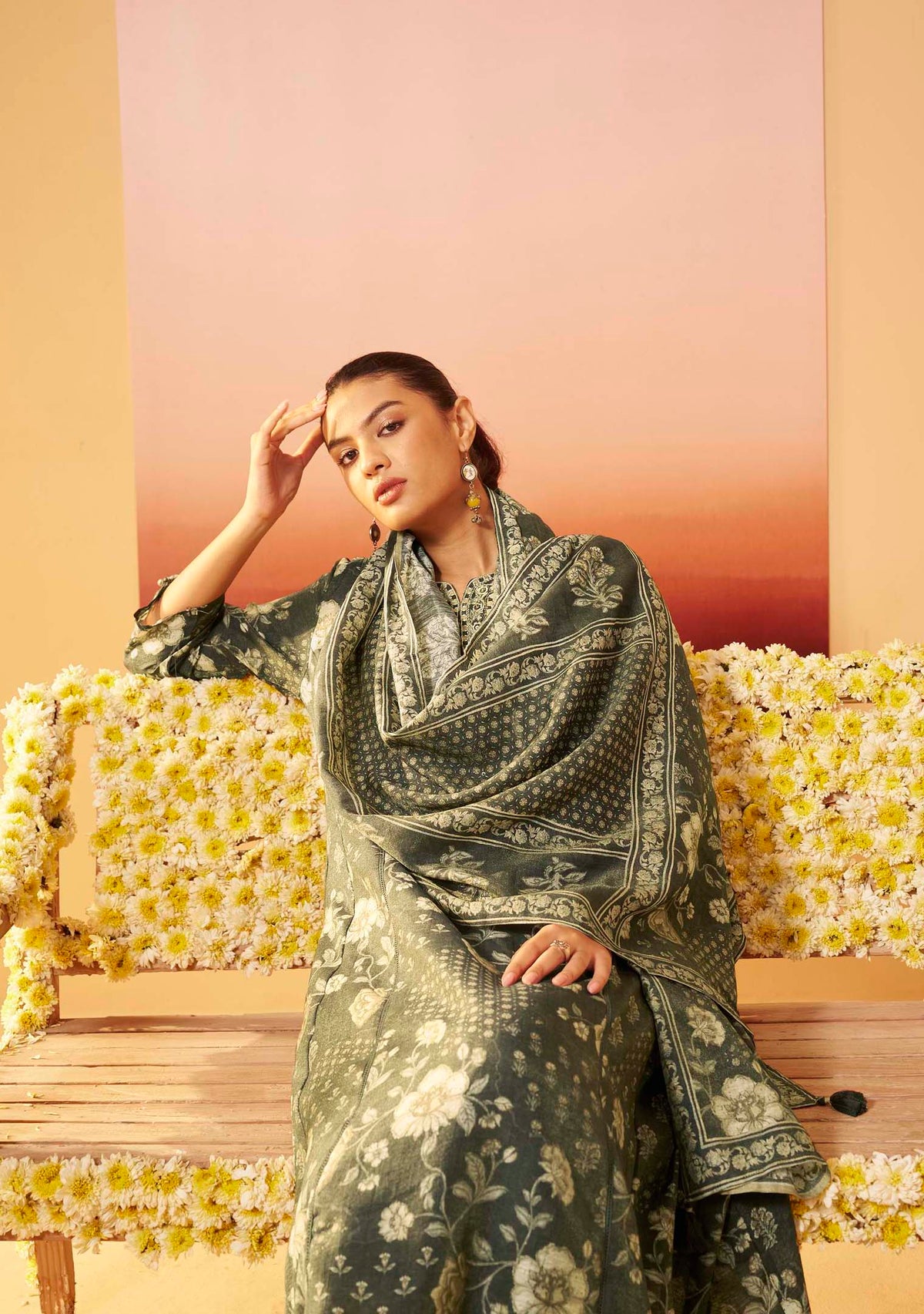 Obsidian Shimmer Linen Embroidered Print Kurta Set