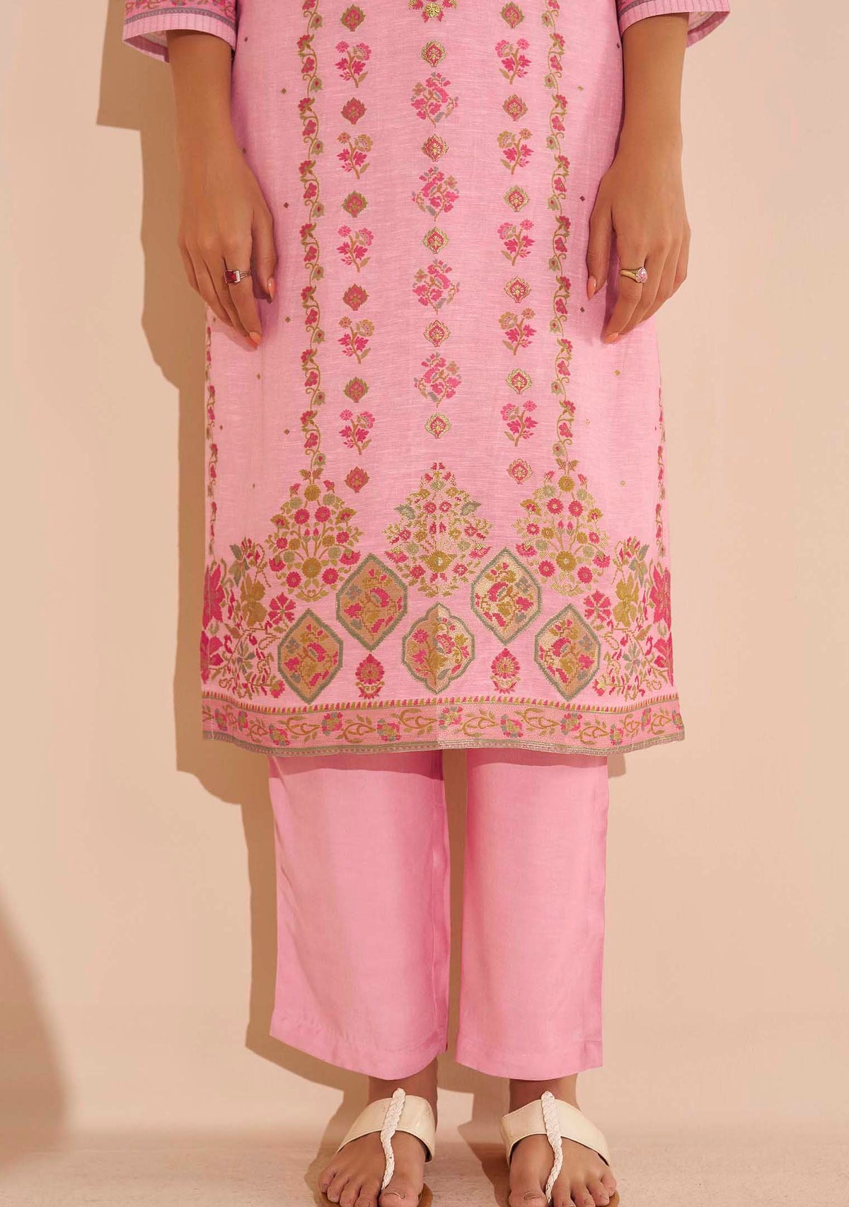Pankhuri Pink Viscose-Linen Position-Print Kurta Set