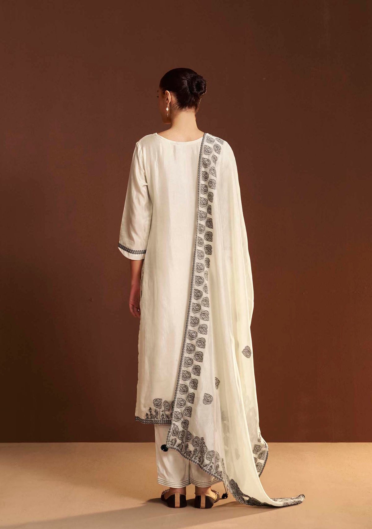 Cream Meenakari Mirrorwork Chanderi Kurta Set