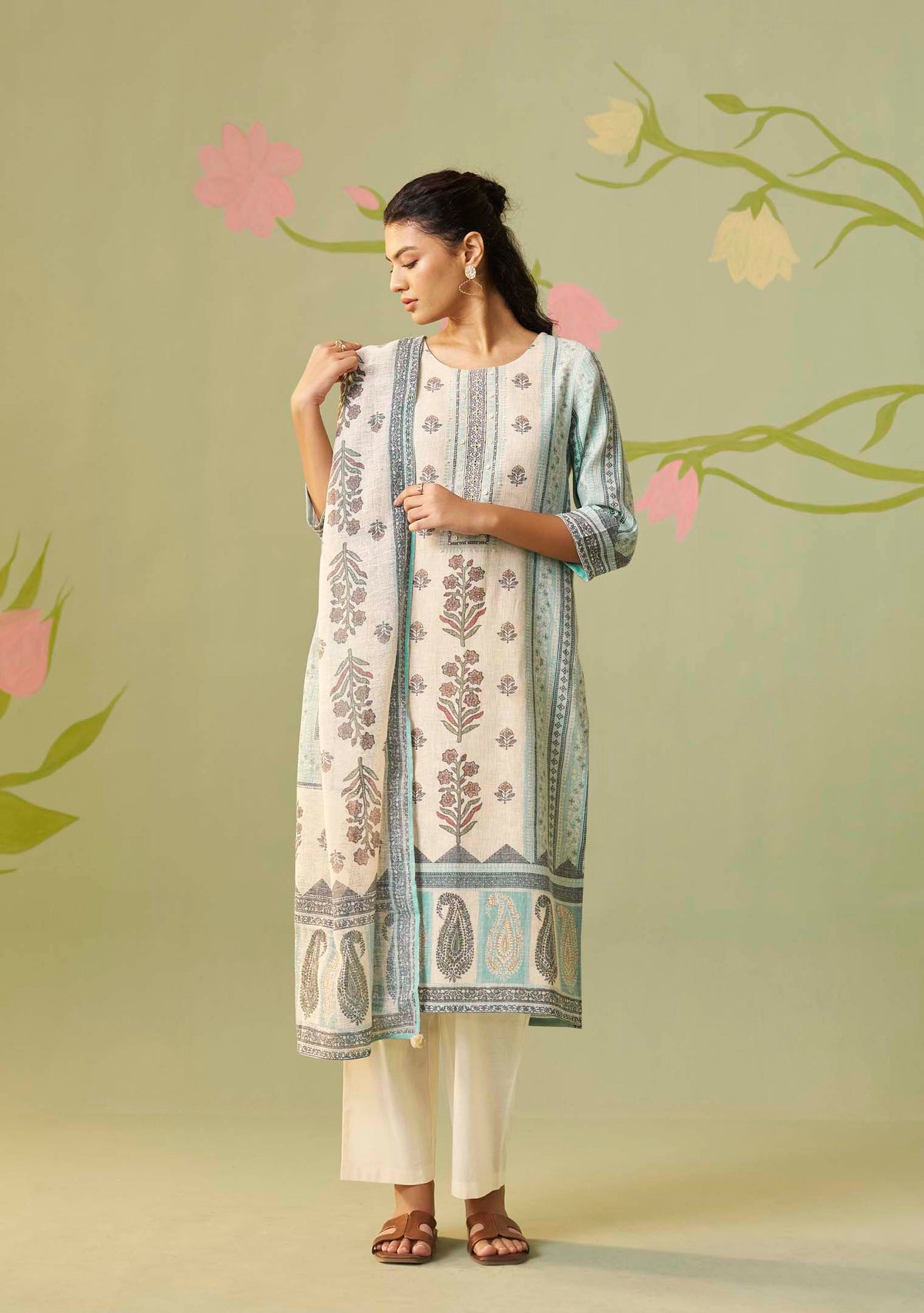 Ivory Aabha Printed Kurta Set with Handwork