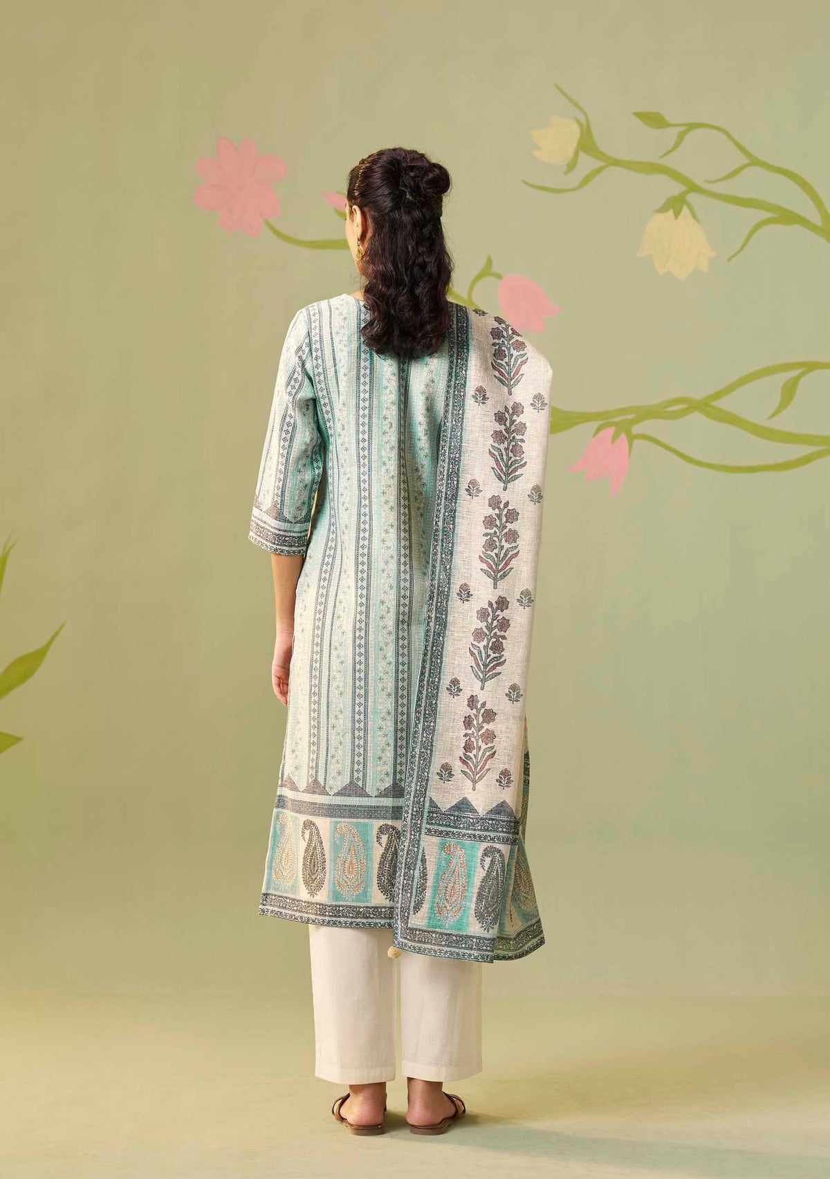 Ivory Aabha Printed Kurta Set with Handwork