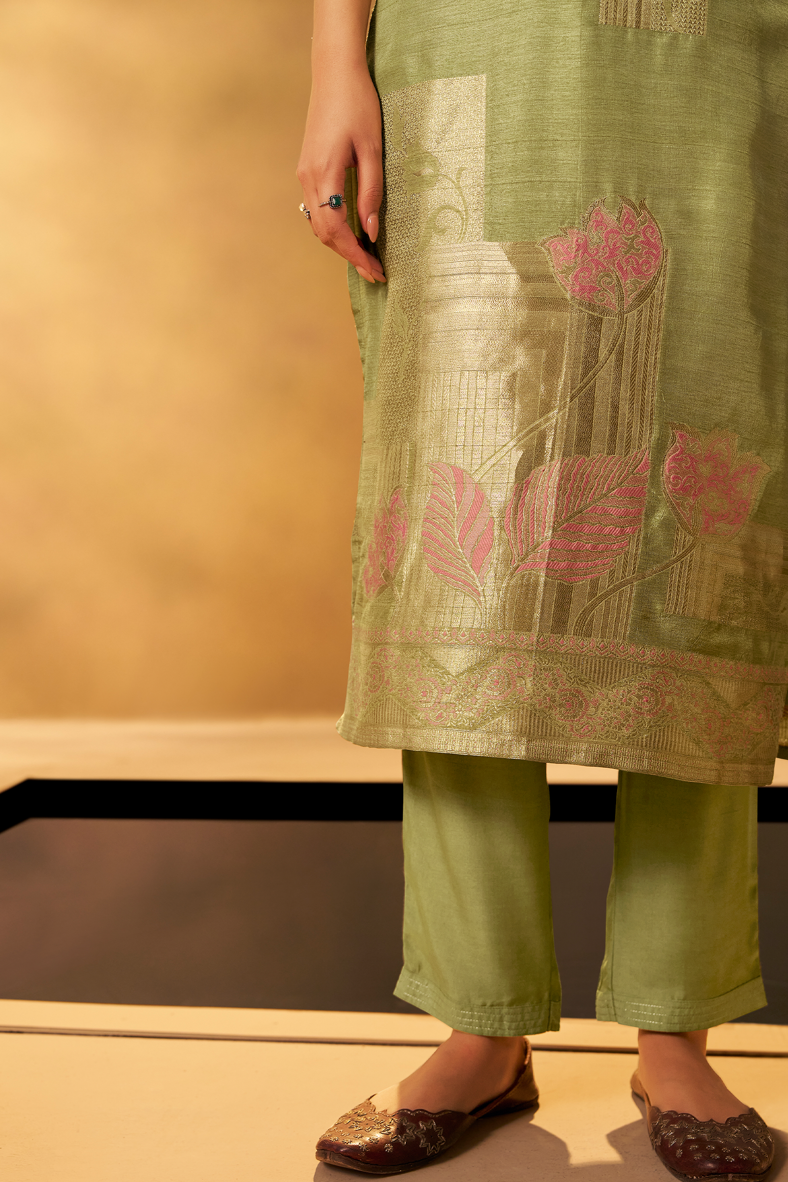 Sage Live Linen Jacquard Kurta Set
