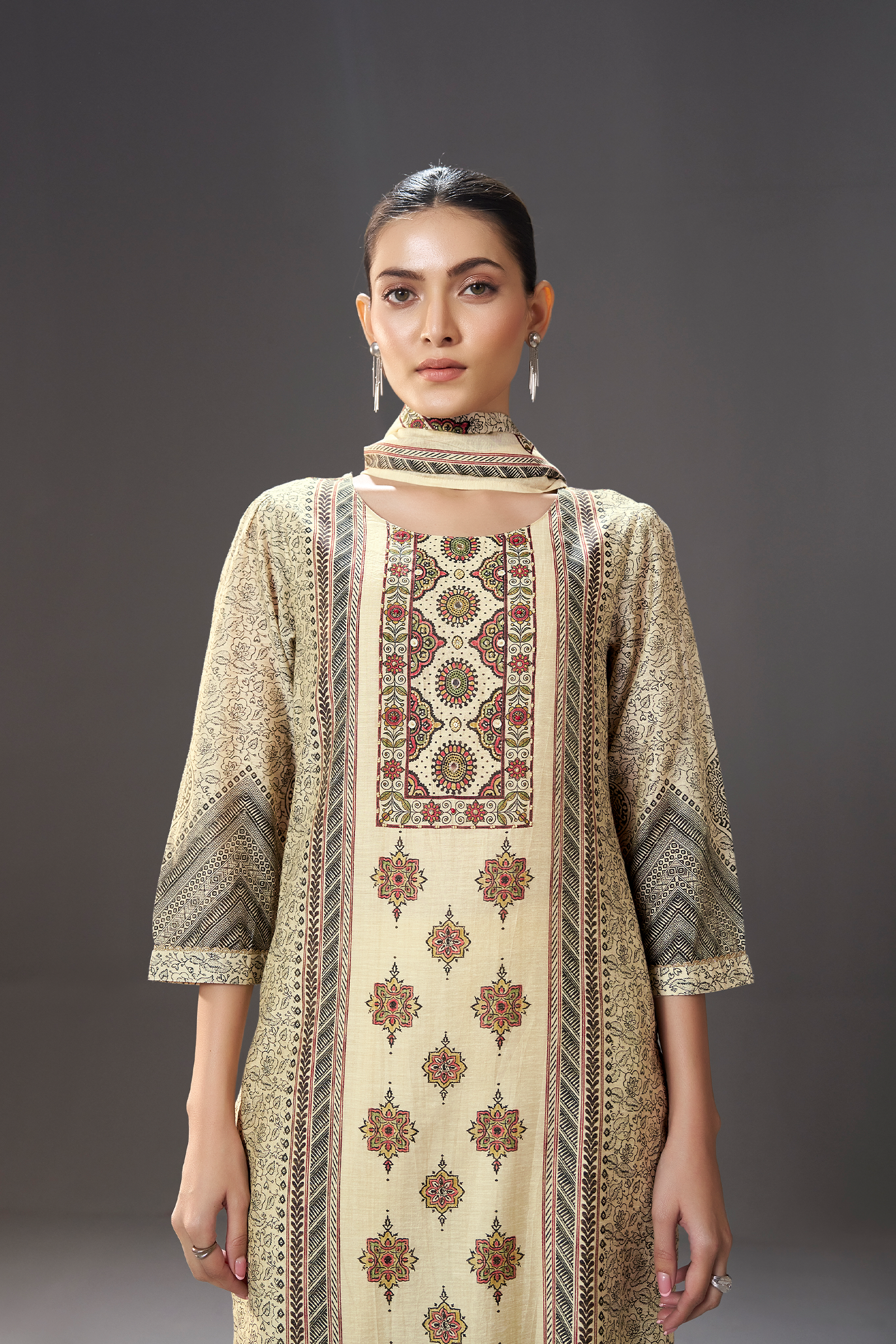 Royal Rosette Shimmer Linen Digial Printed Kurta Set