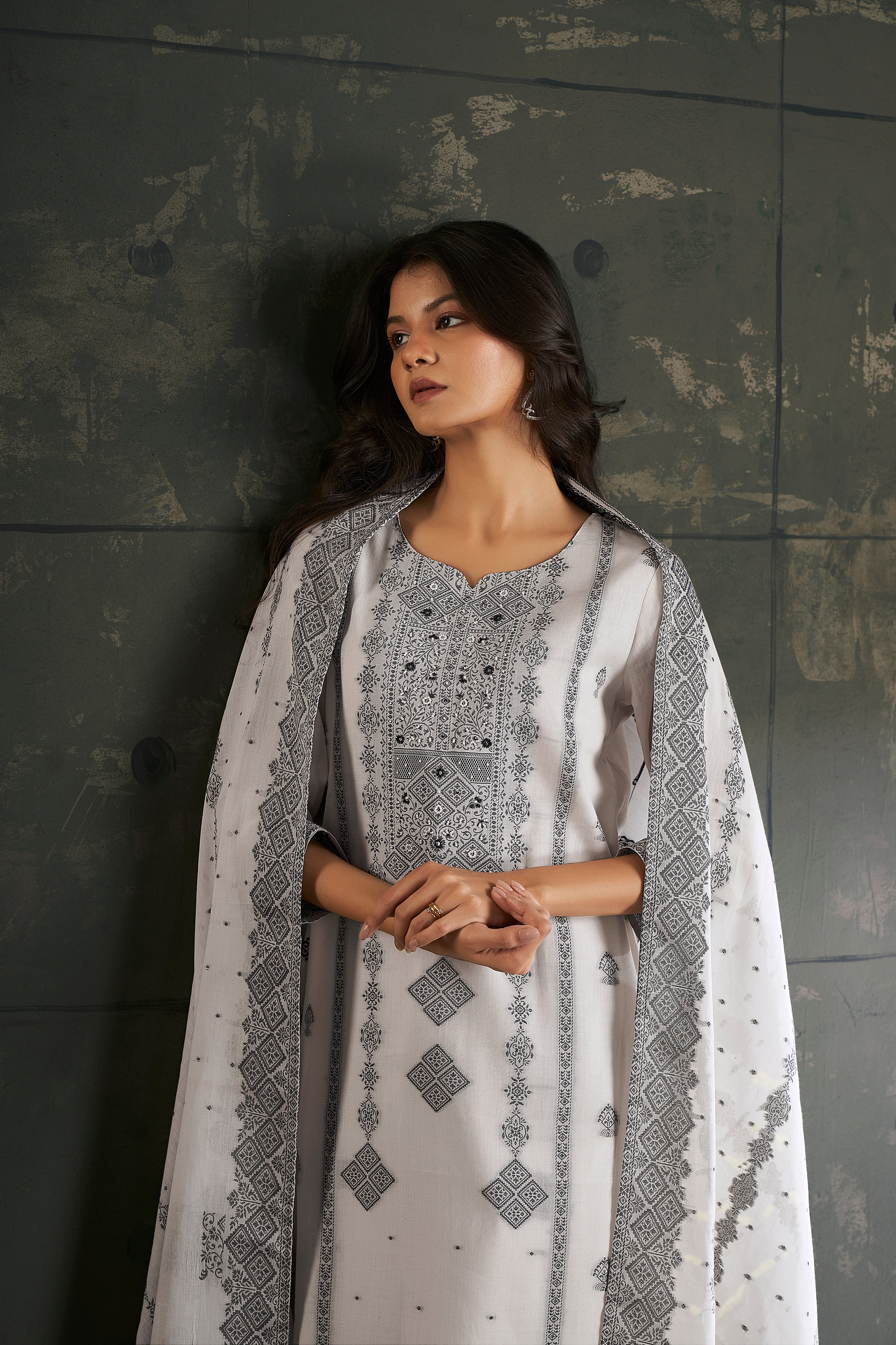 Cream Cotton Elegance Kurta Set