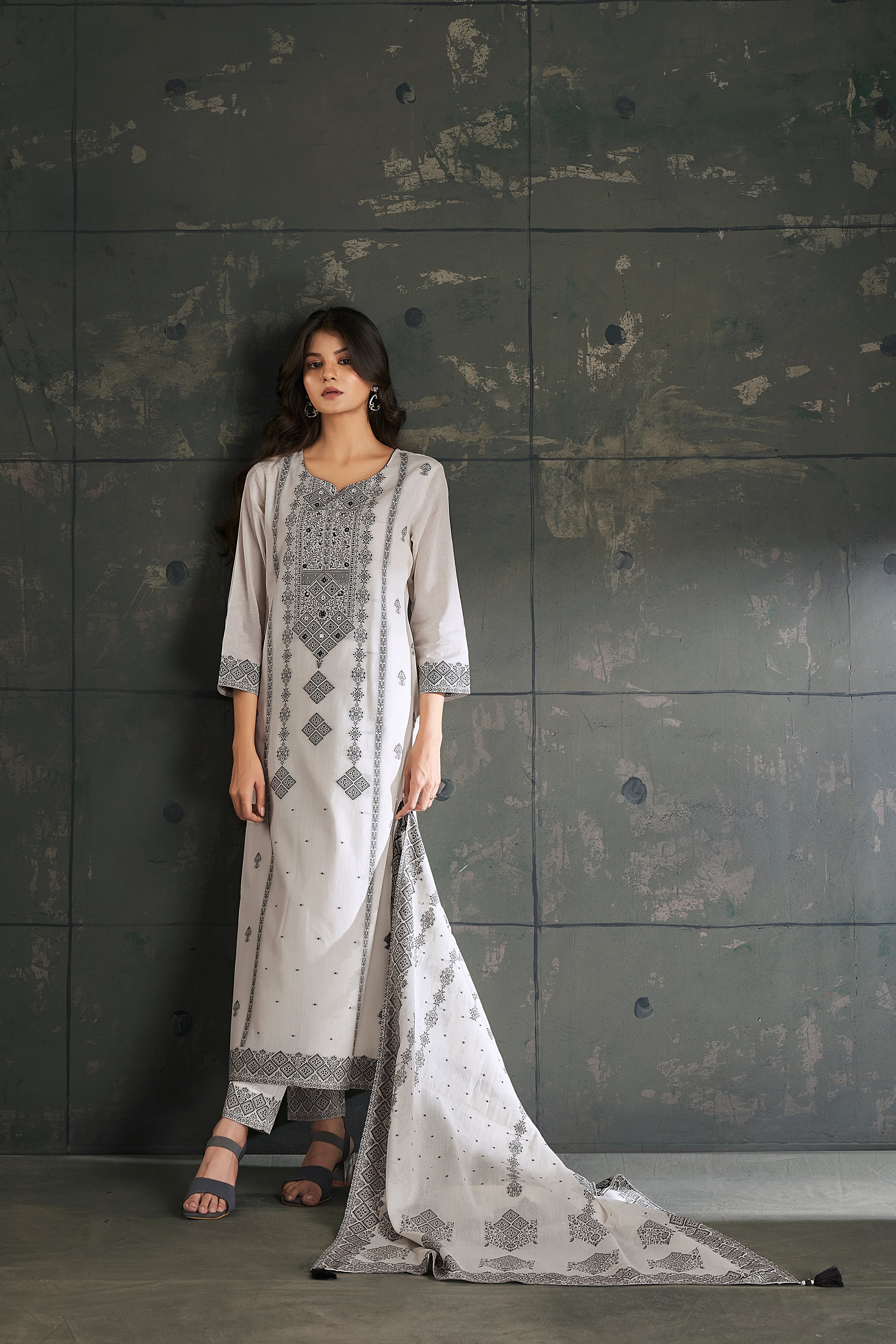 Cream Cotton Elegance Kurta Set