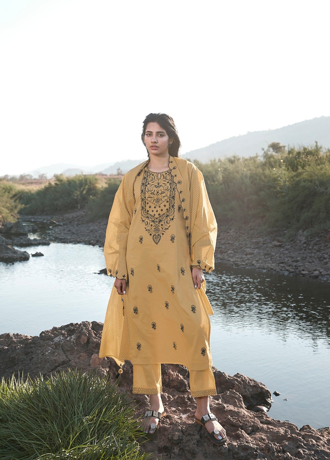 Maize Cotton Soft Black Embroidery Kurta Set