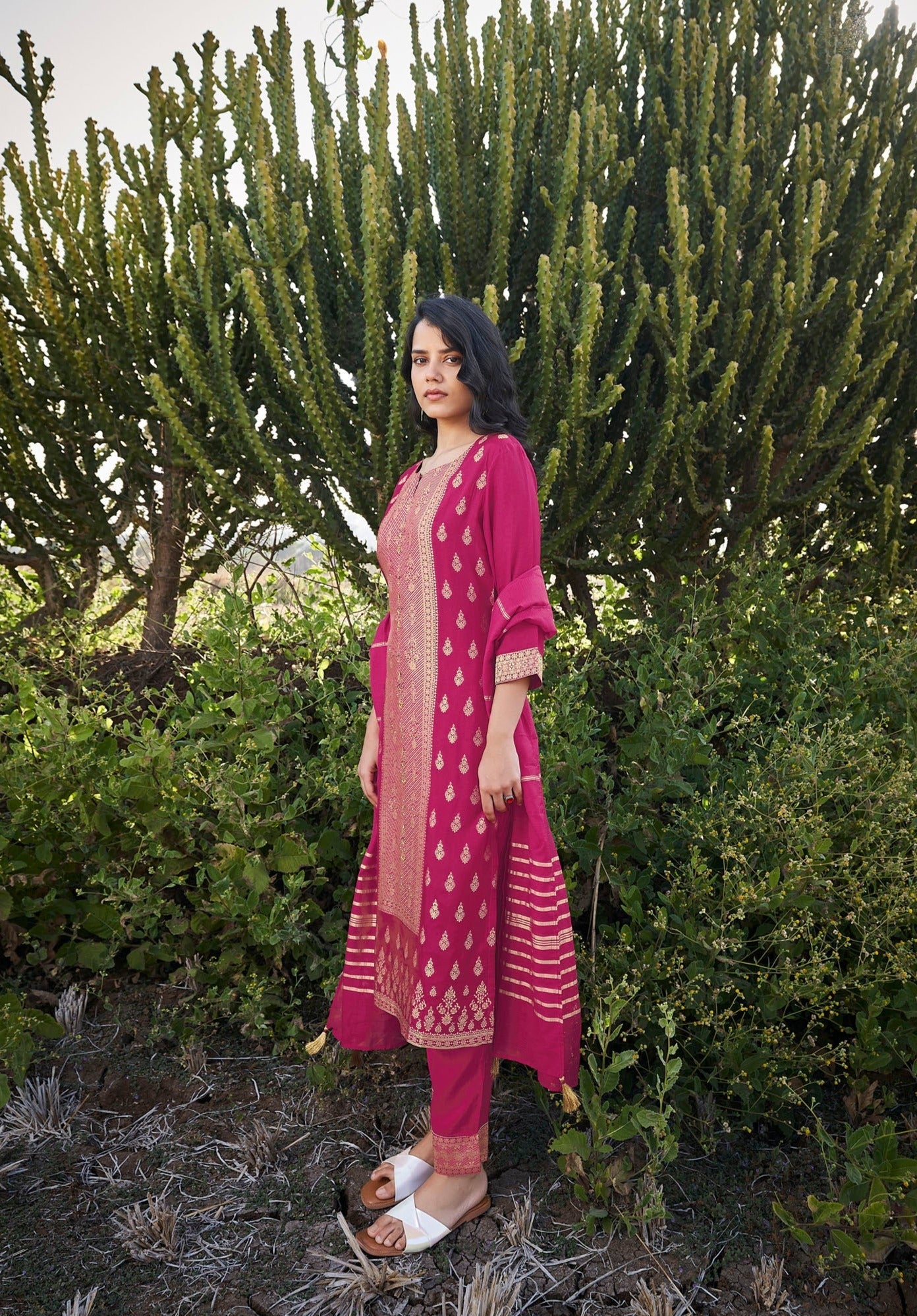 Majestic Magenta Rani Woven Silk Kurta Set