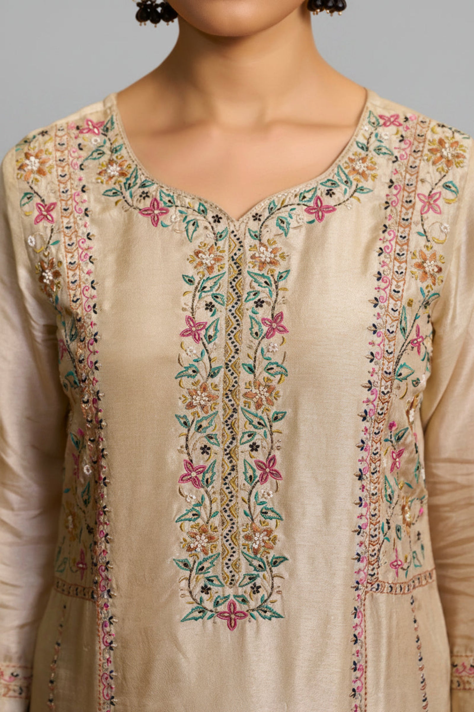 Russian Silk Kurta with Contrast Jacquard Dupatta – Cream