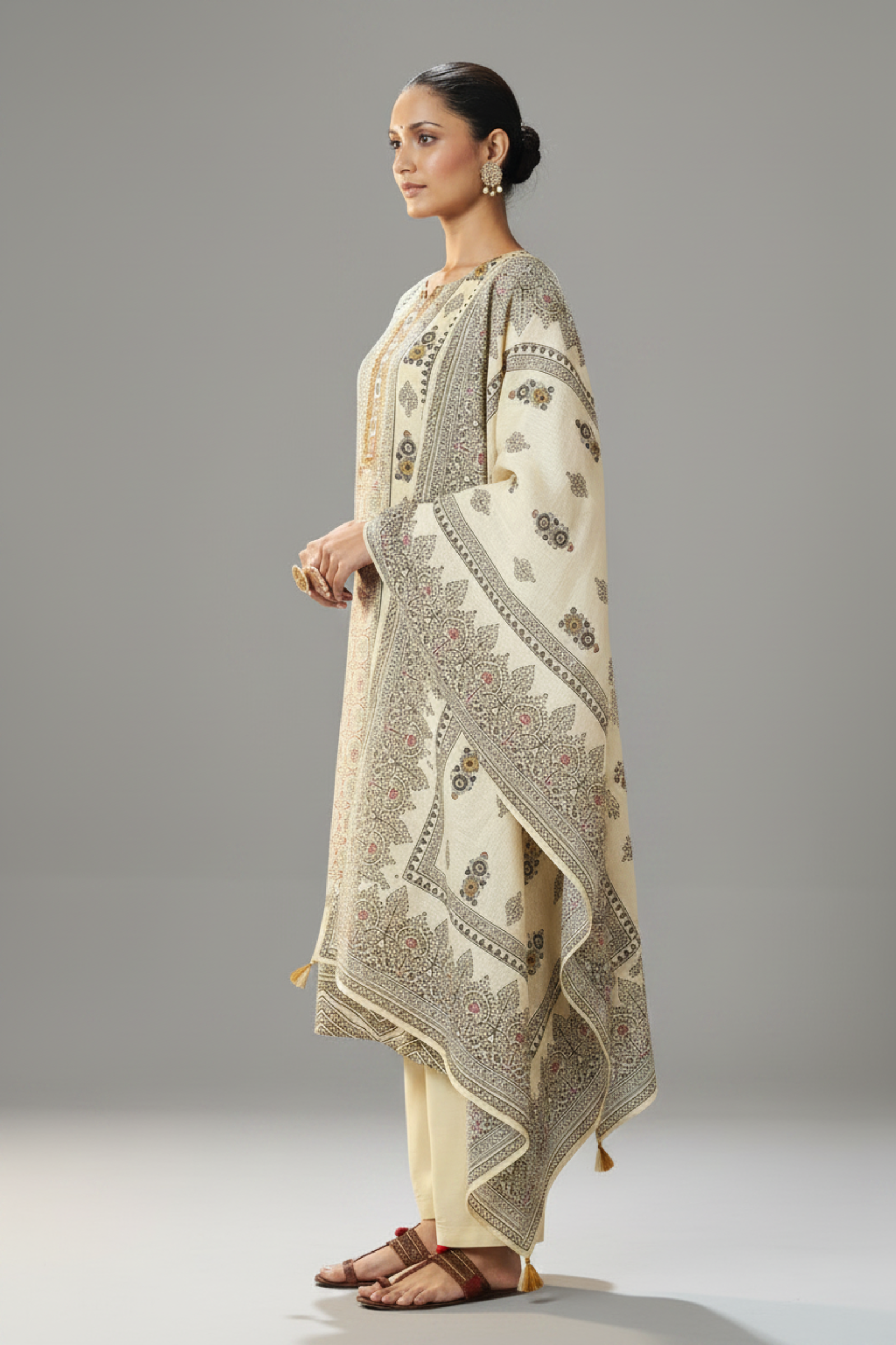 Ivory Buti Shimmer Linen Digial Printed Kurta Set