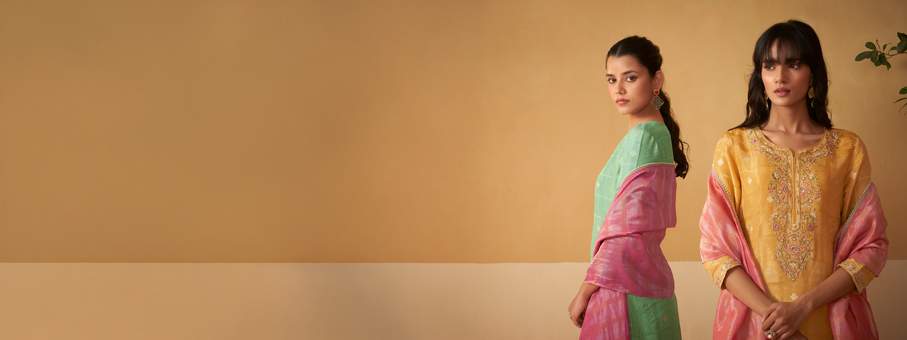 FourButtons: Shop Latest Ethnic Wear for Women Online