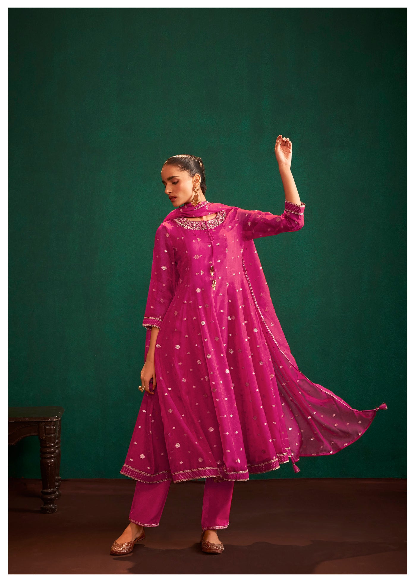 FourButtons: Shop Latest Ethnic Wear for Women Online