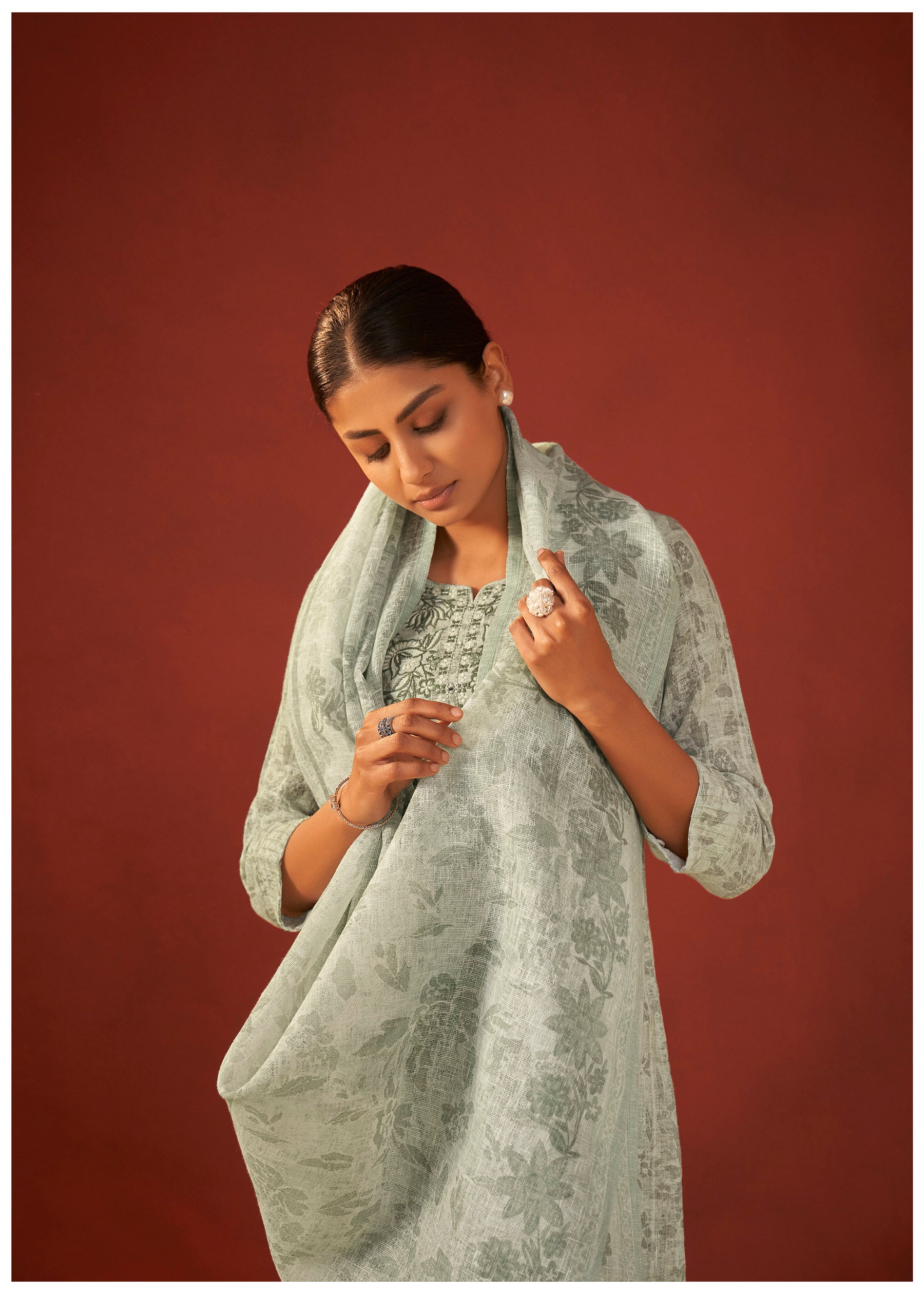 Elara Digital Print Embroidered Linen Kurta Set