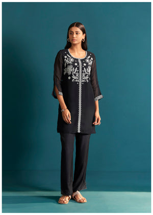 FourButtons: Shop Latest Ethnic Wear for Women Online
