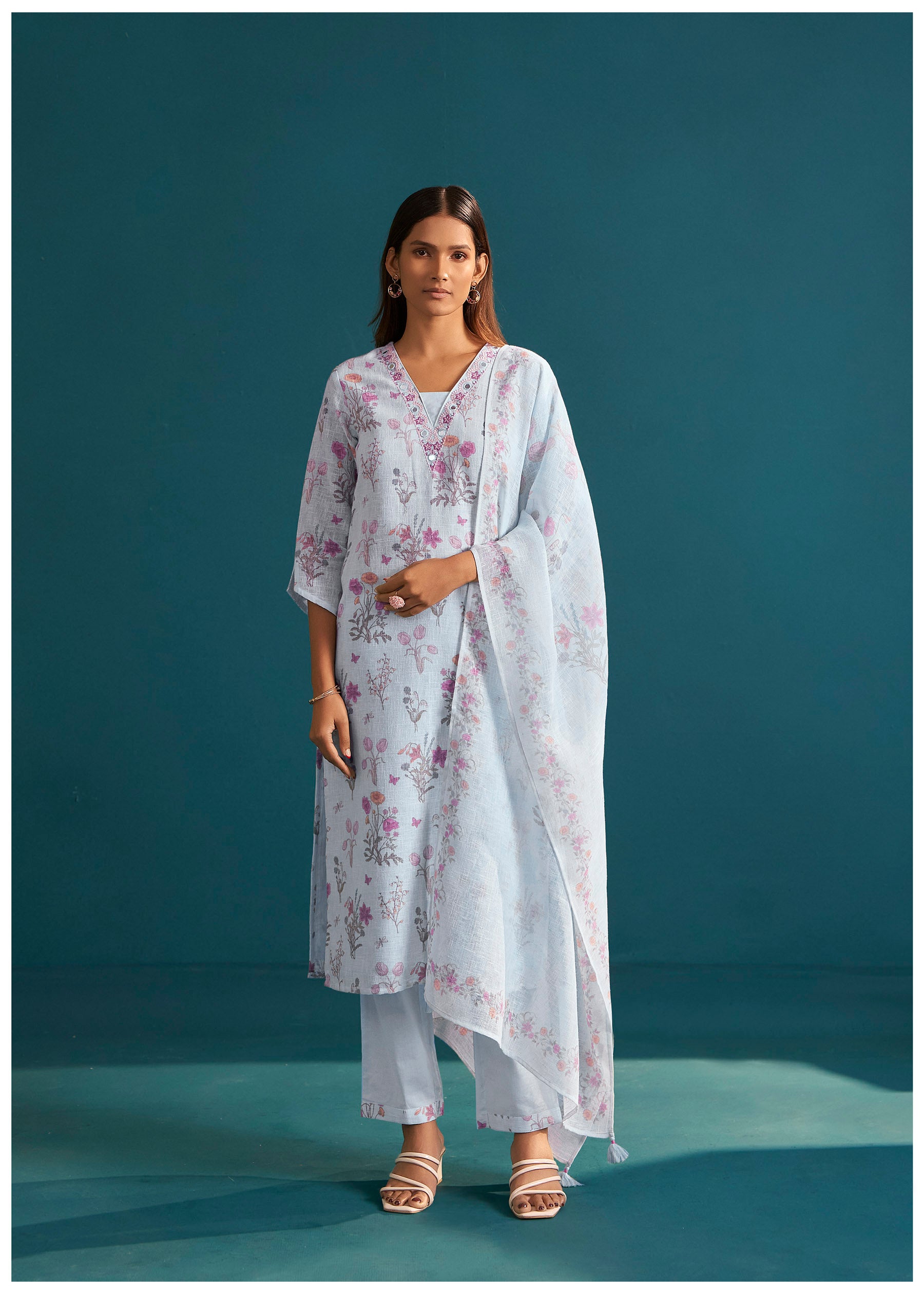 Faelina Digital Print Embroidered Linen Kurta Set