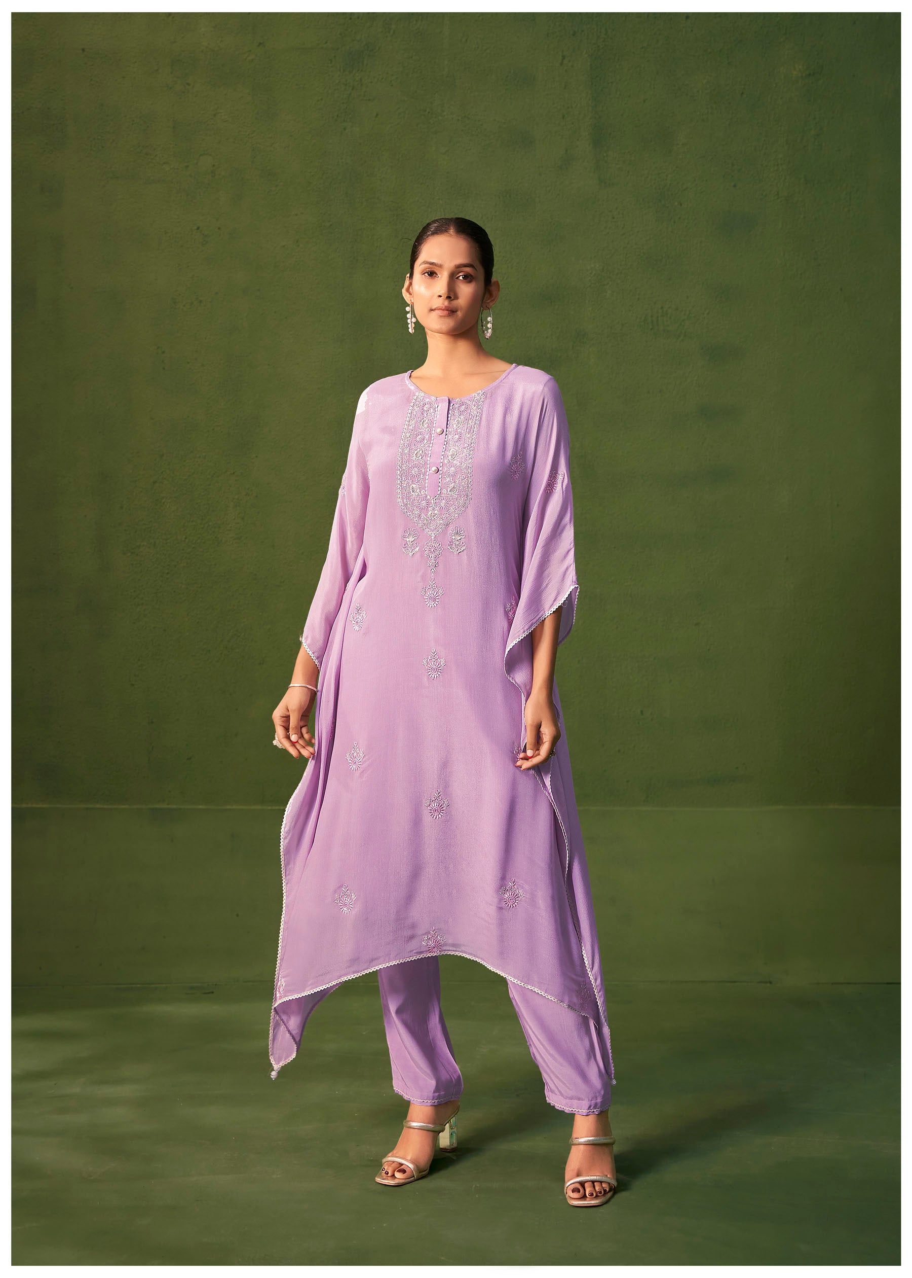Caladriel Lavender Chinnon Embroidered Kaftan