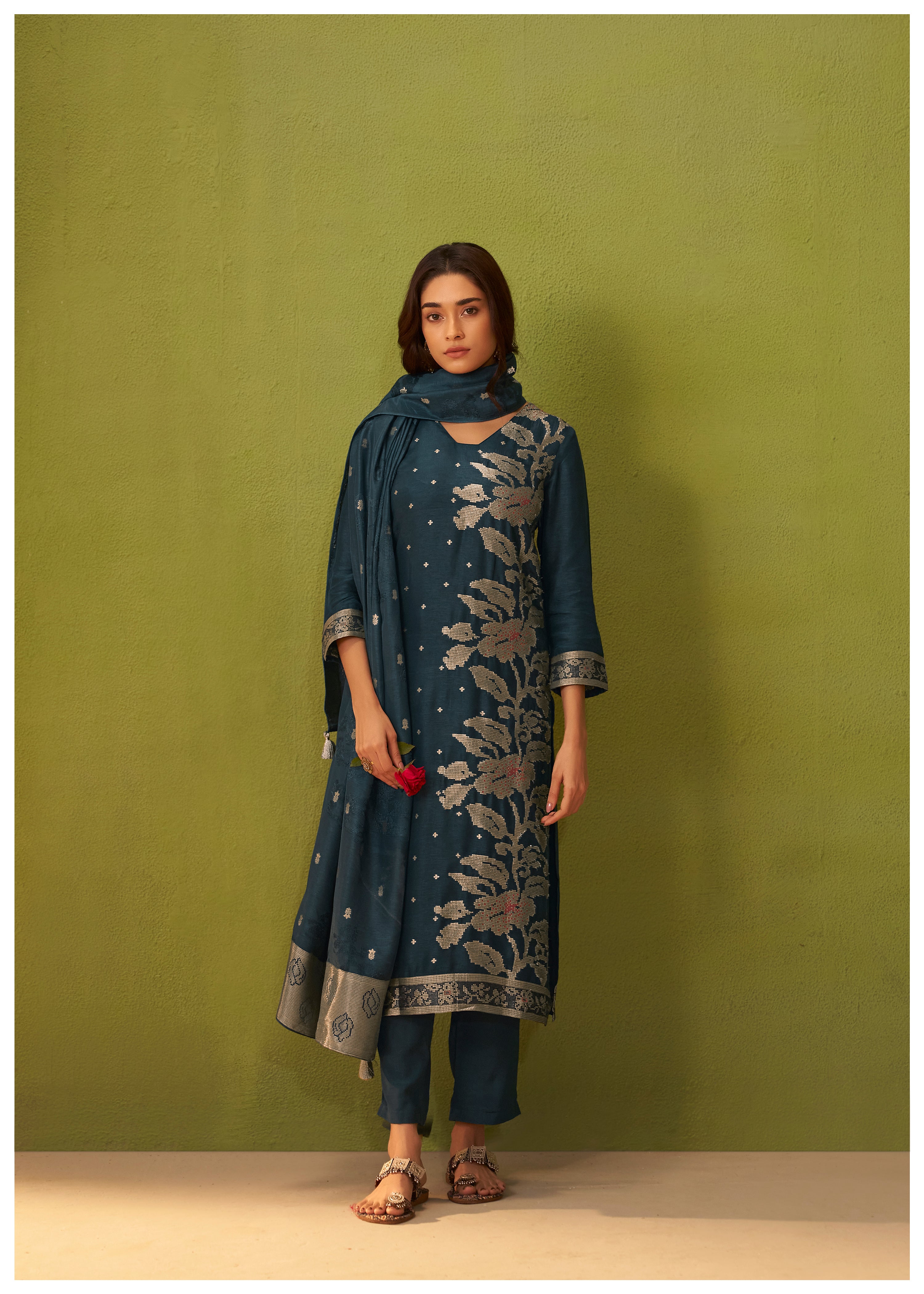Russian Jacquard Set