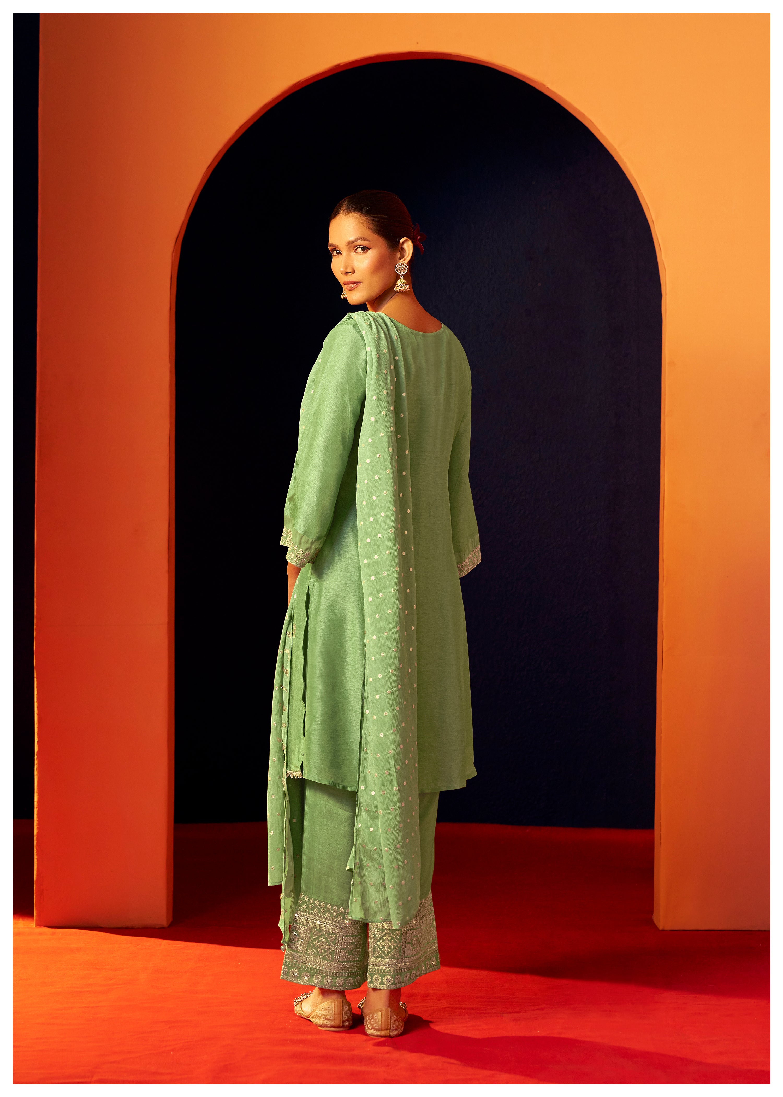 Chinnon Dupatta With Heavy Embroidery Work Set
