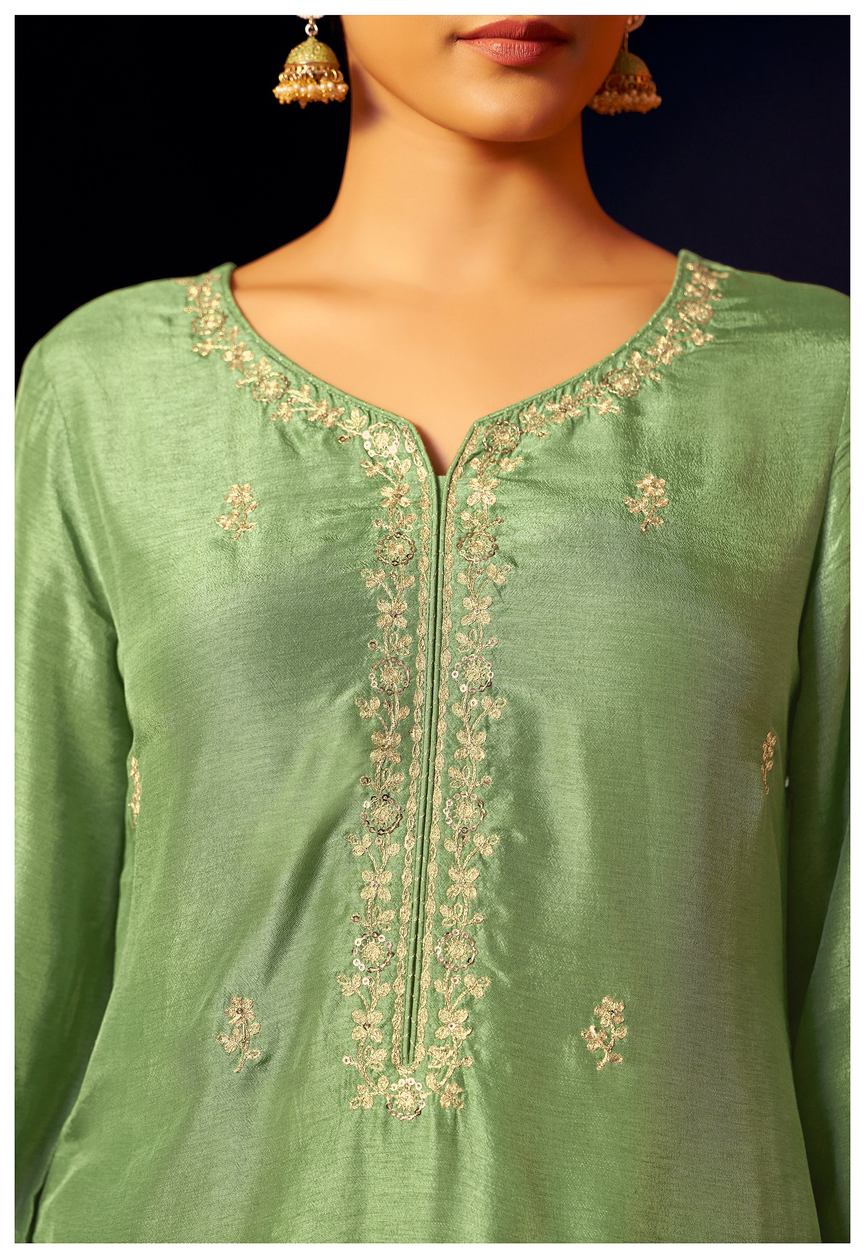 Chinnon Dupatta With Heavy Embroidery Work Set
