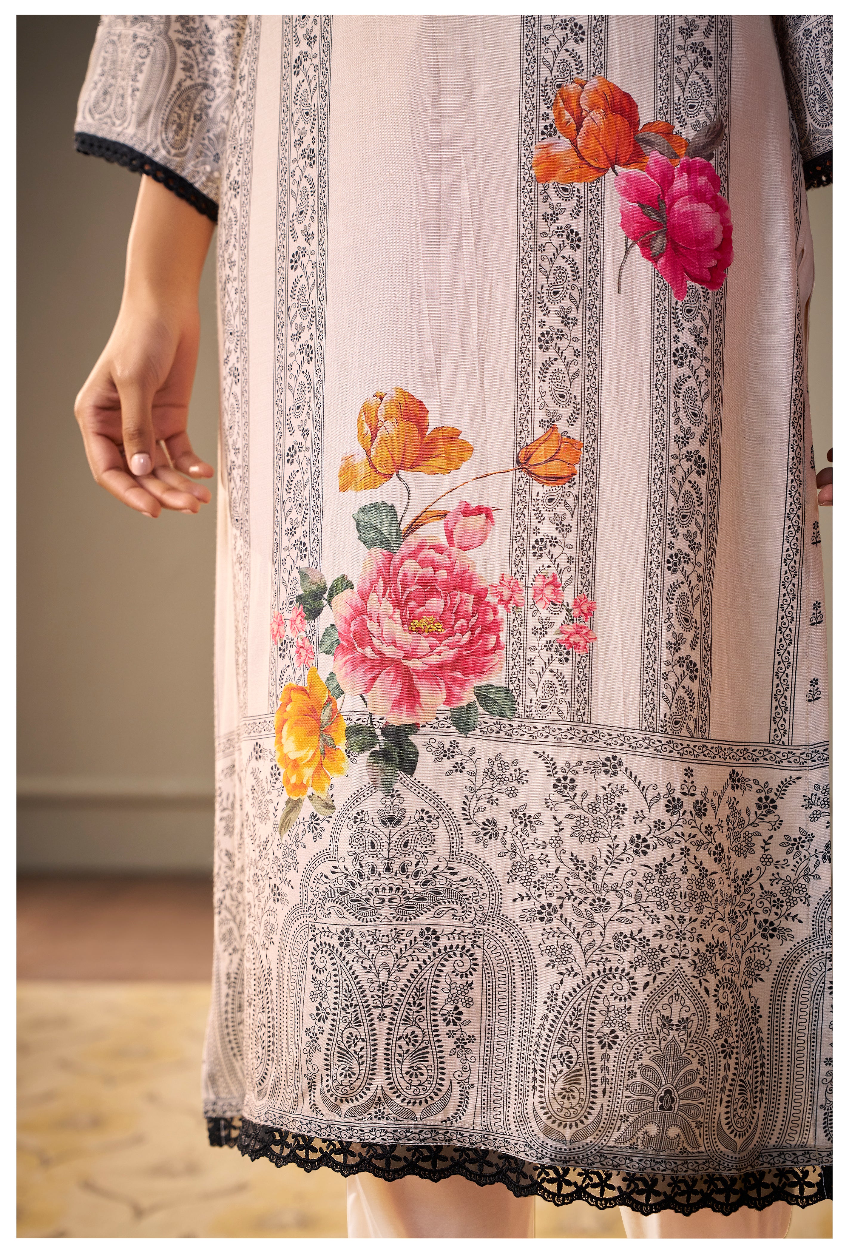 Heavy Muslin Digital Print Kurta Set
