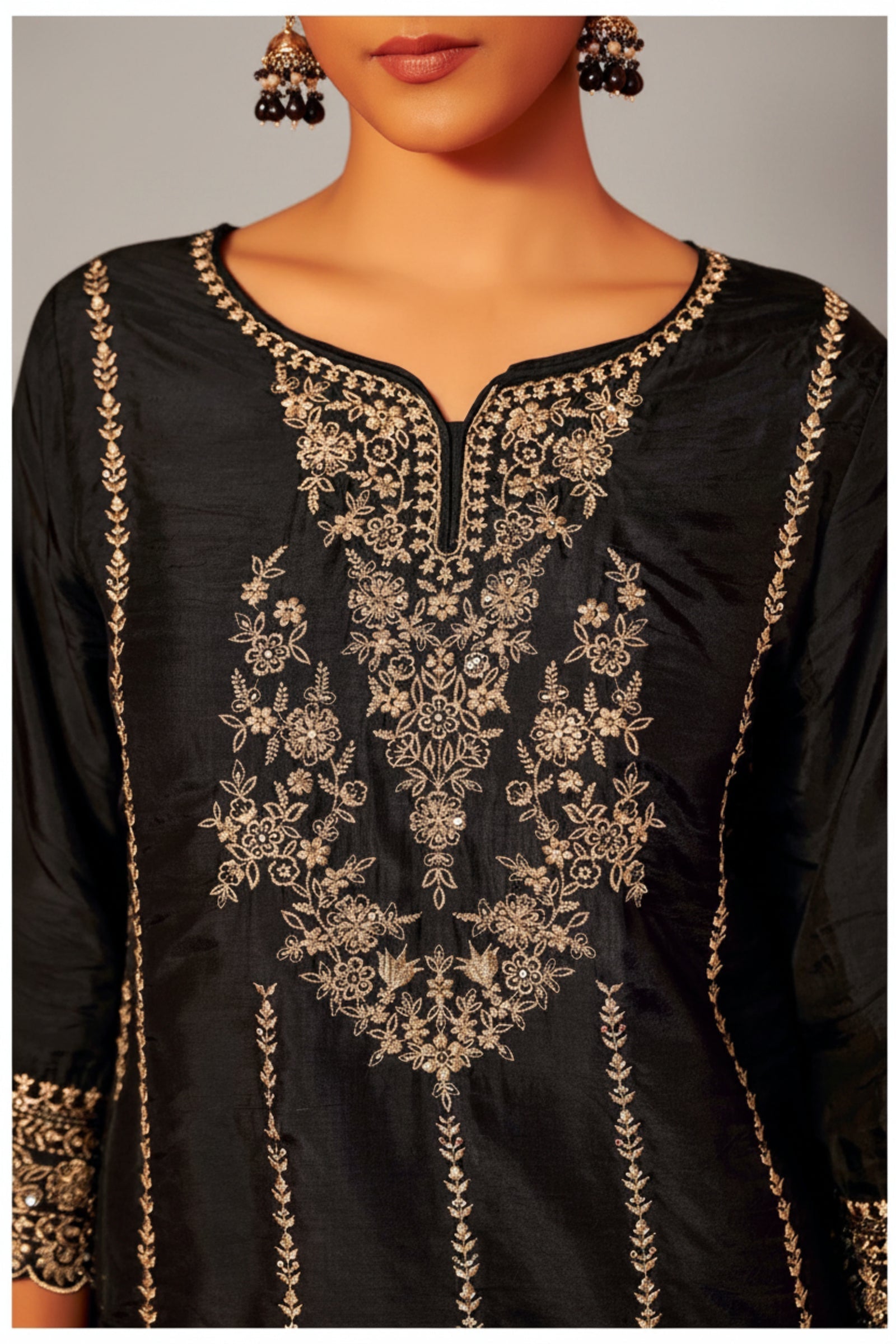 Ravelyn Black Zari Embroidered Kurta Set