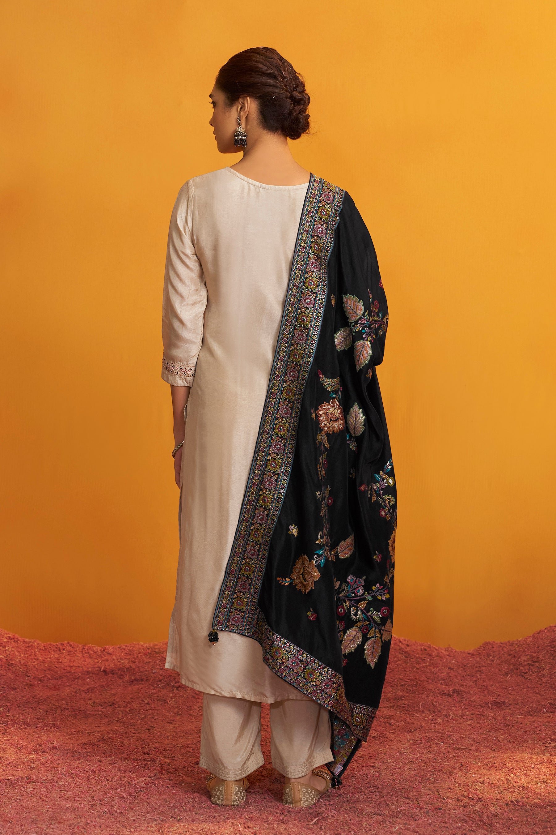 Russian Silk Kurta with Contrast Jacquard Dupatta – Cream
