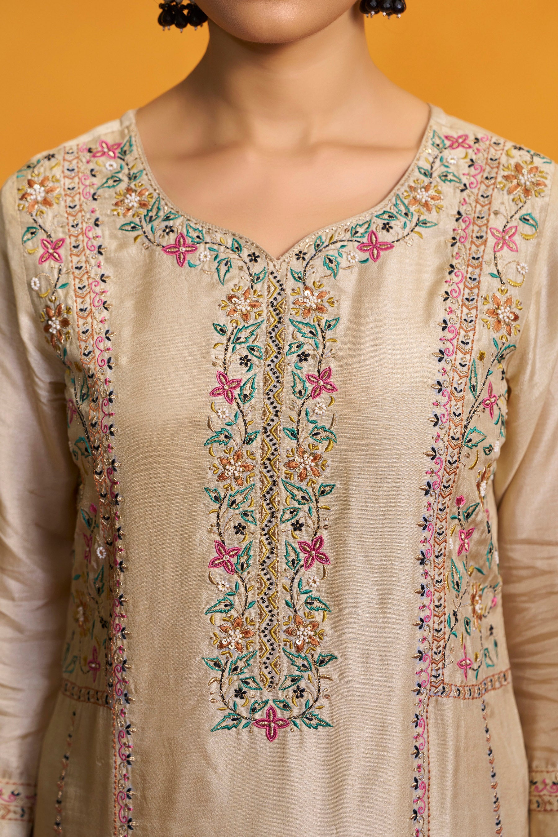 Russian Silk Kurta with Contrast Jacquard Dupatta – Cream